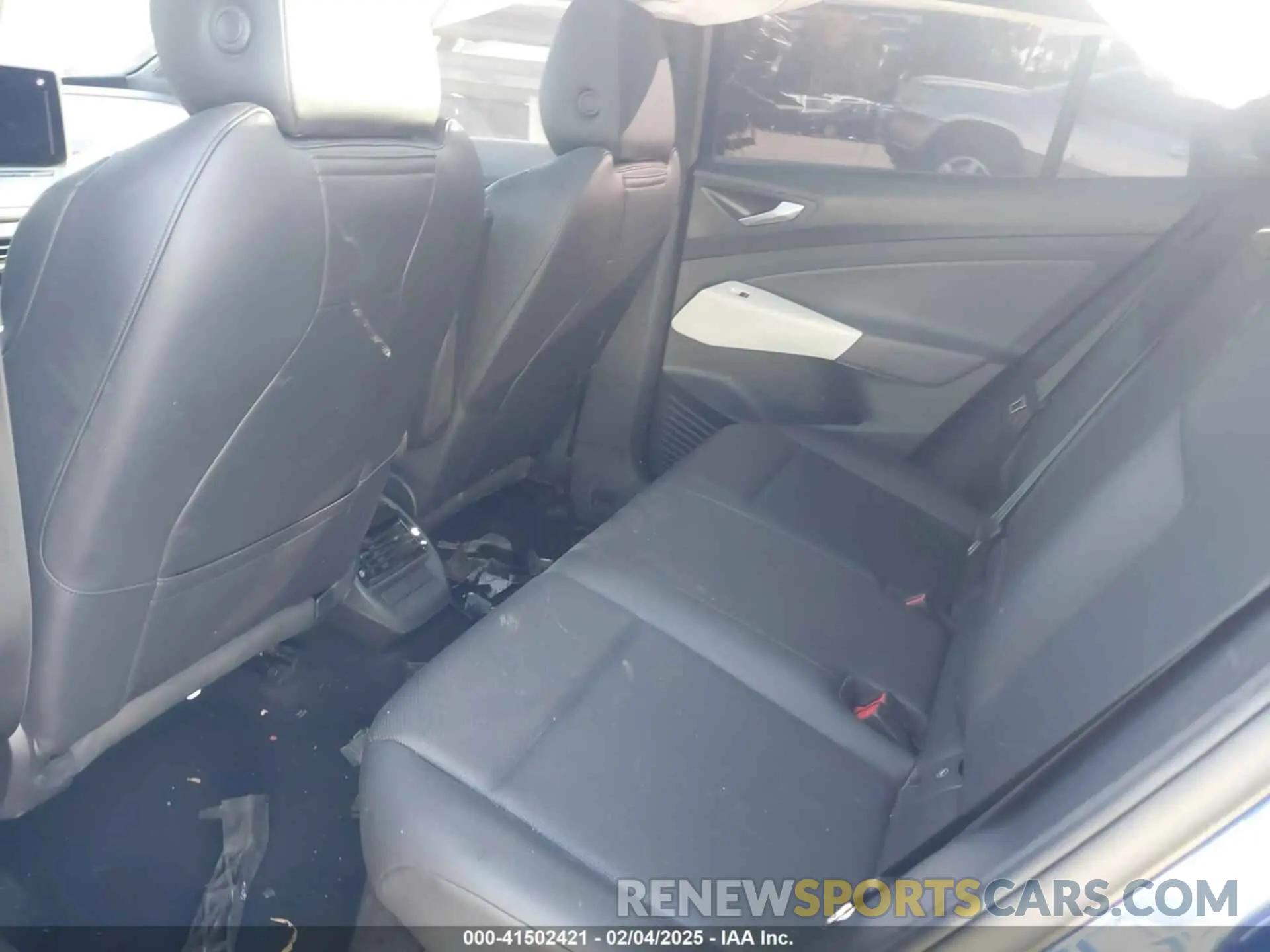 8 fotografías del automóvil dañado WVGDMPE22MP022714 VOLKSWAGEN ID.4 2021