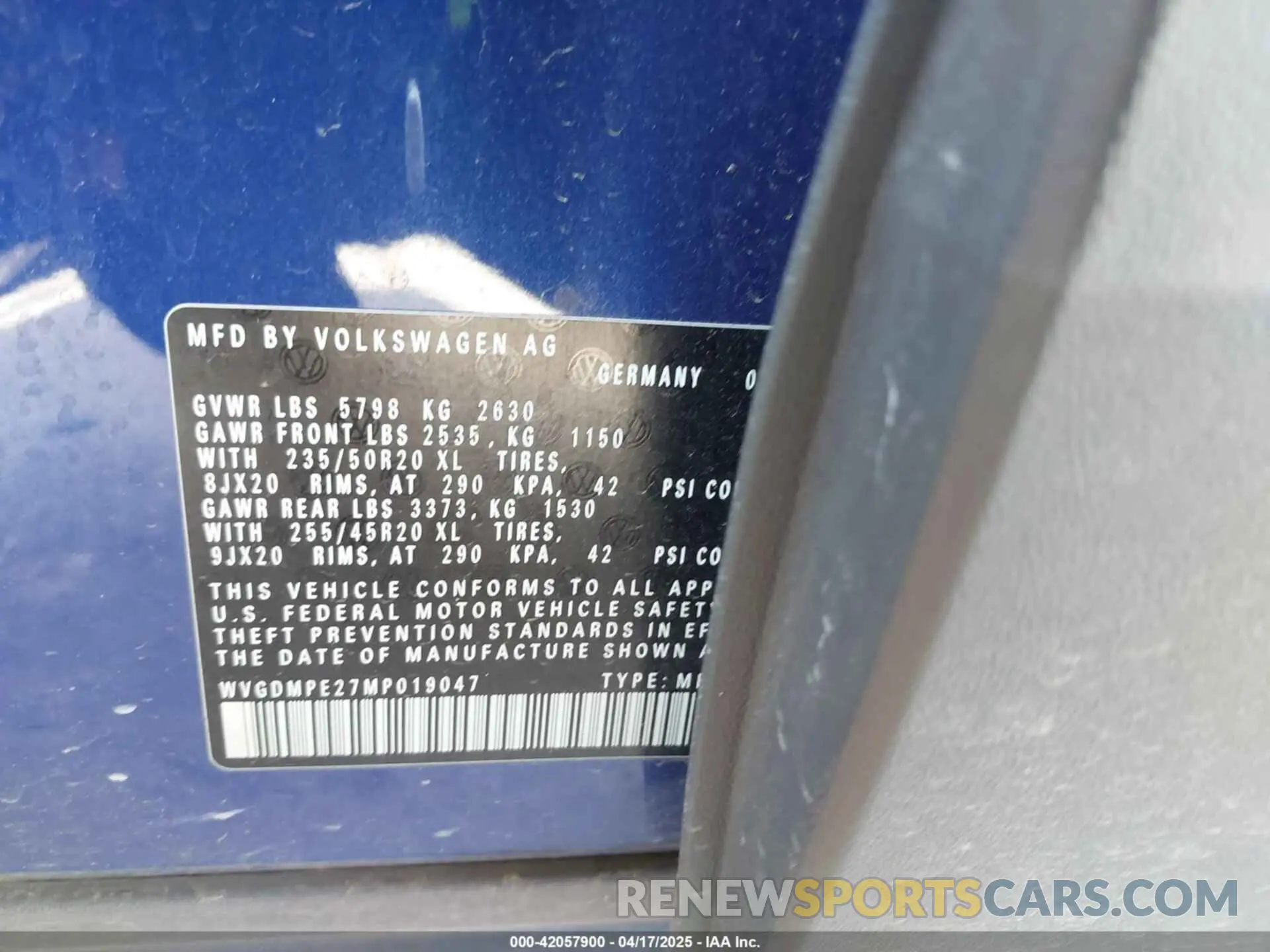 9 fotografías del automóvil dañado WVGDMPE27MP019047 VOLKSWAGEN ID.4 2021