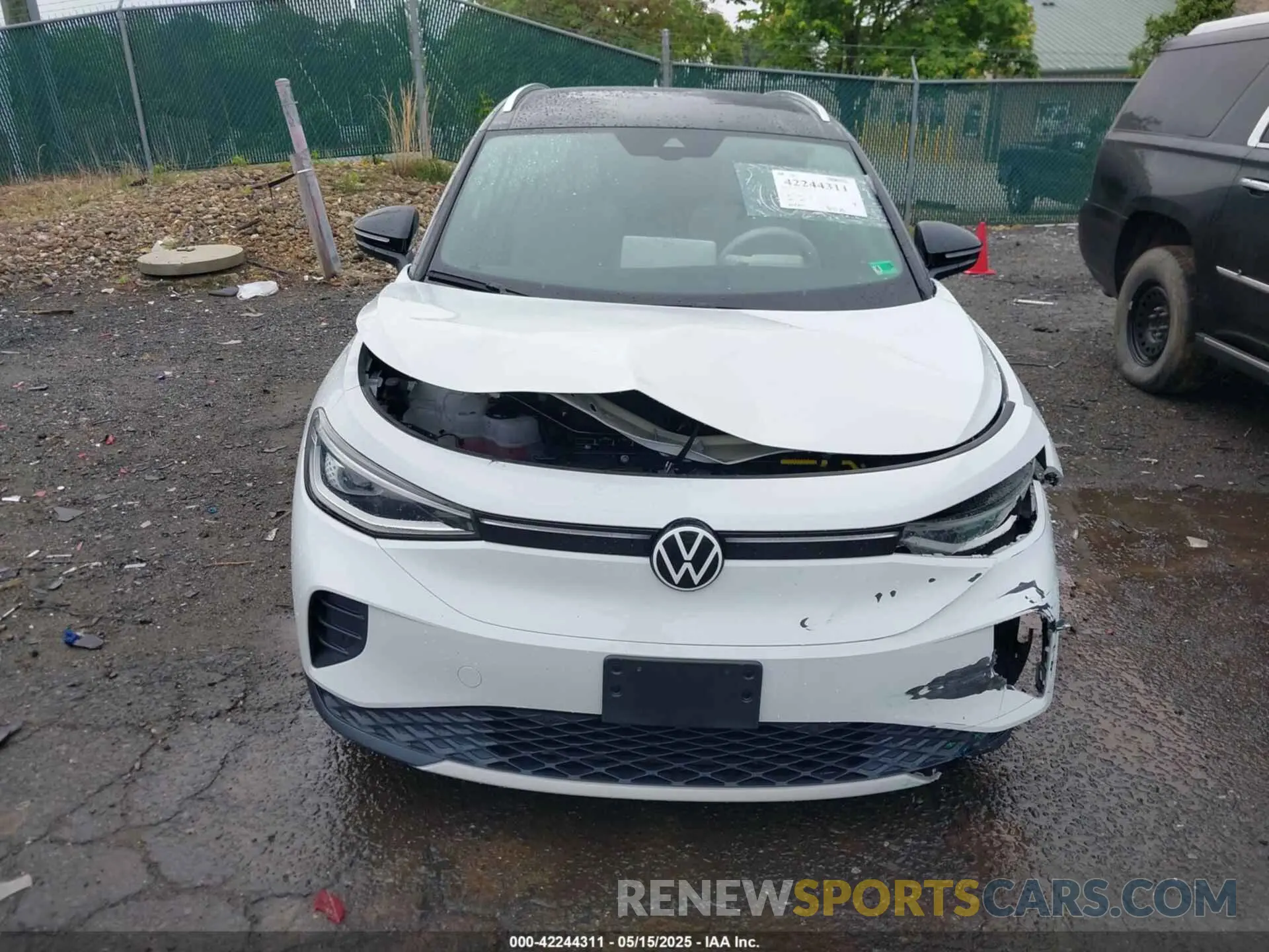12 fotografías del automóvil dañado WVGDMPE28MP007568 VOLKSWAGEN ID.4 2021