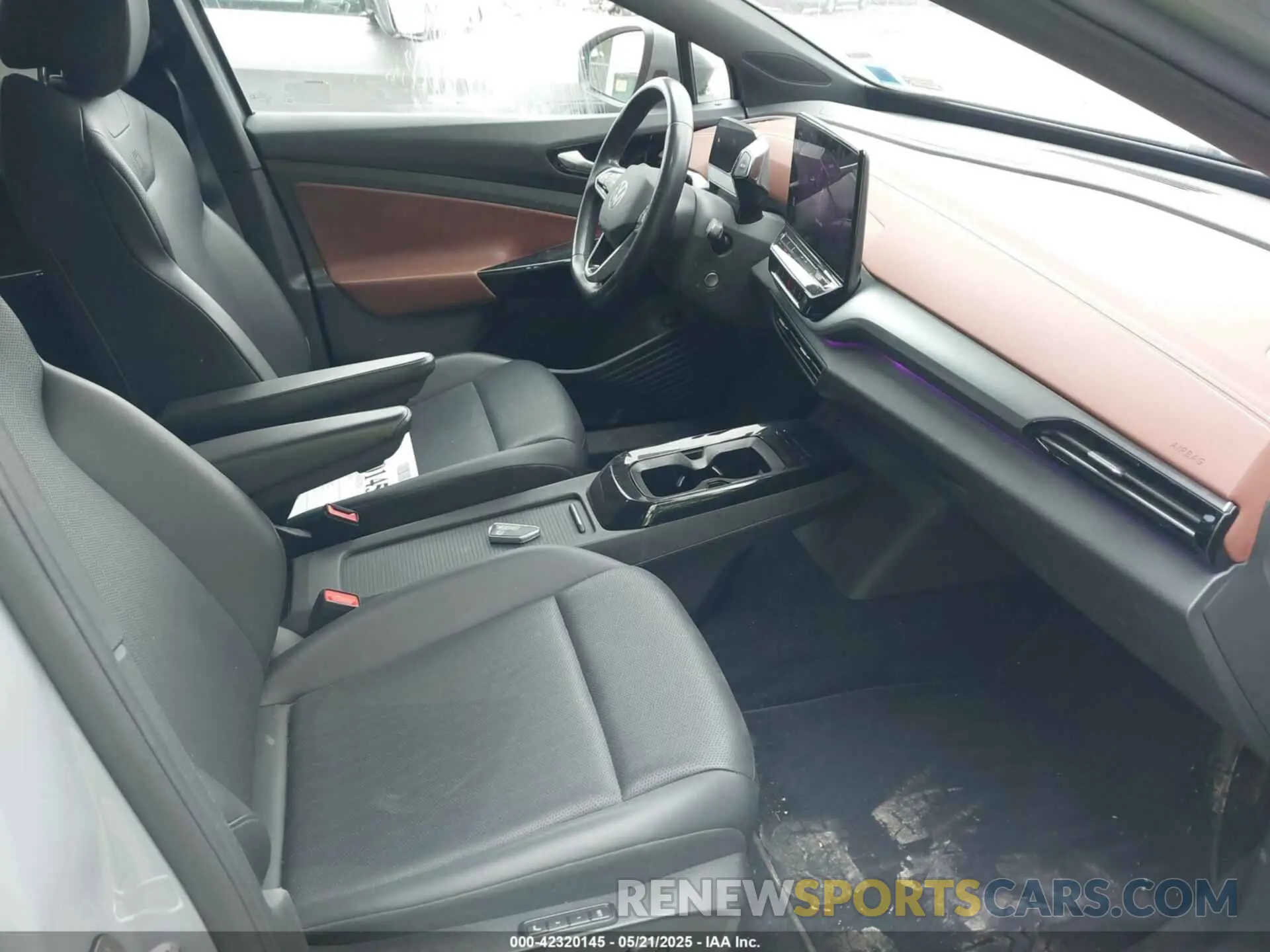 5 fotografías del automóvil dañado WVGKMPE26MP059322 VOLKSWAGEN ID.4 2021