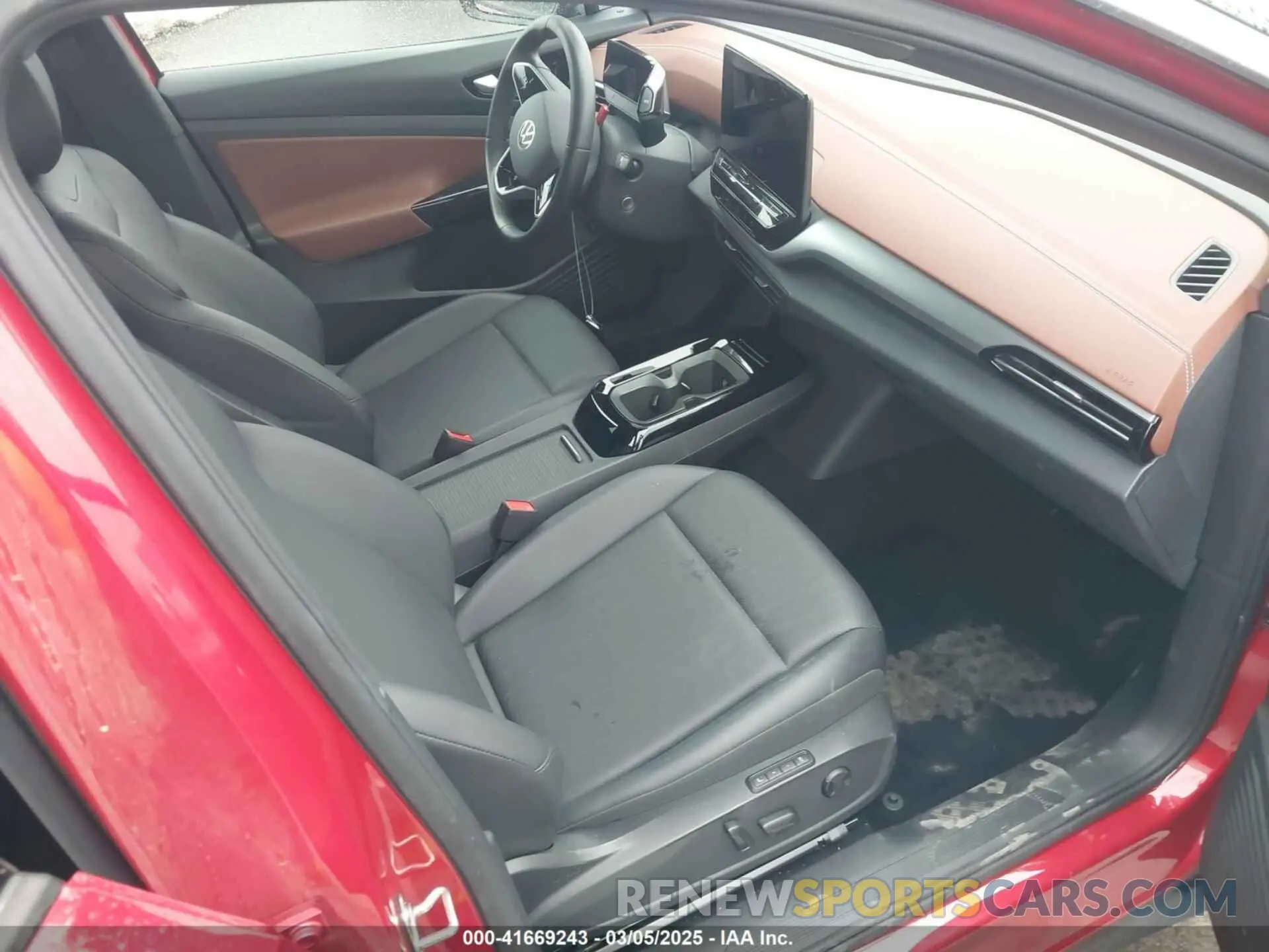 5 fotografías del automóvil dañado WVGKMPE29MP060478 VOLKSWAGEN ID.4 2021