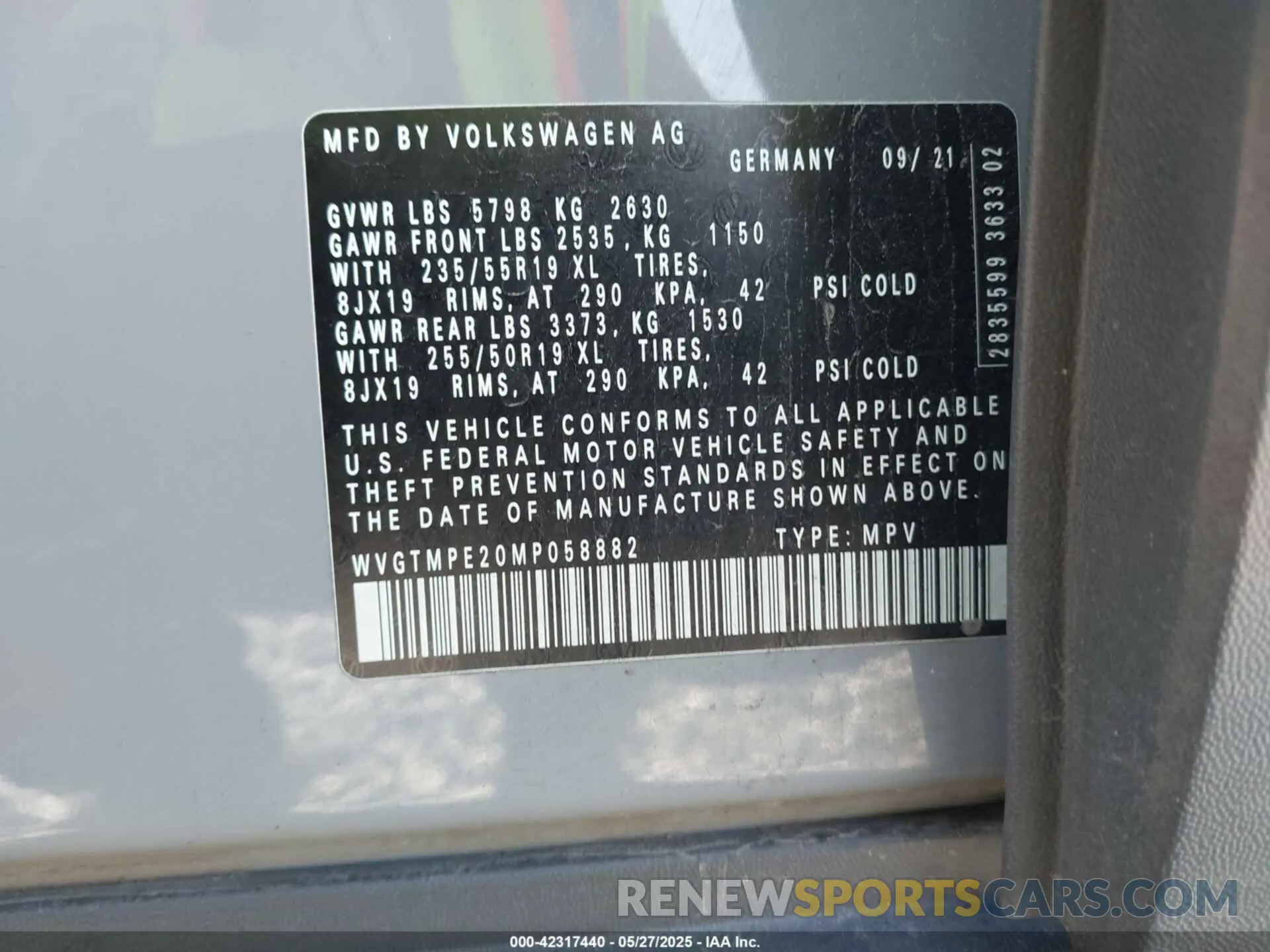 9 fotografías del automóvil dañado WVGTMPE20MP058882 VOLKSWAGEN ID.4 2021