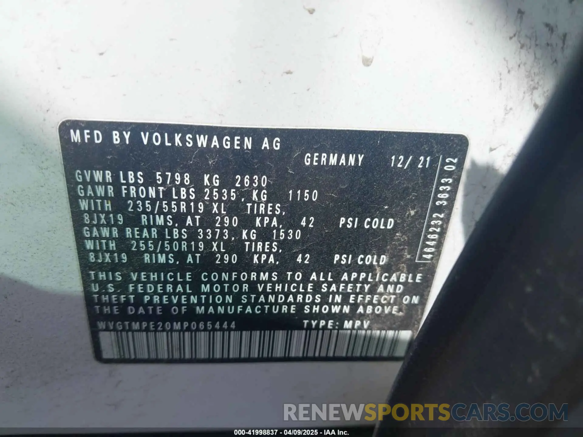 9 fotografías del automóvil dañado WVGTMPE20MP065444 VOLKSWAGEN ID.4 2021