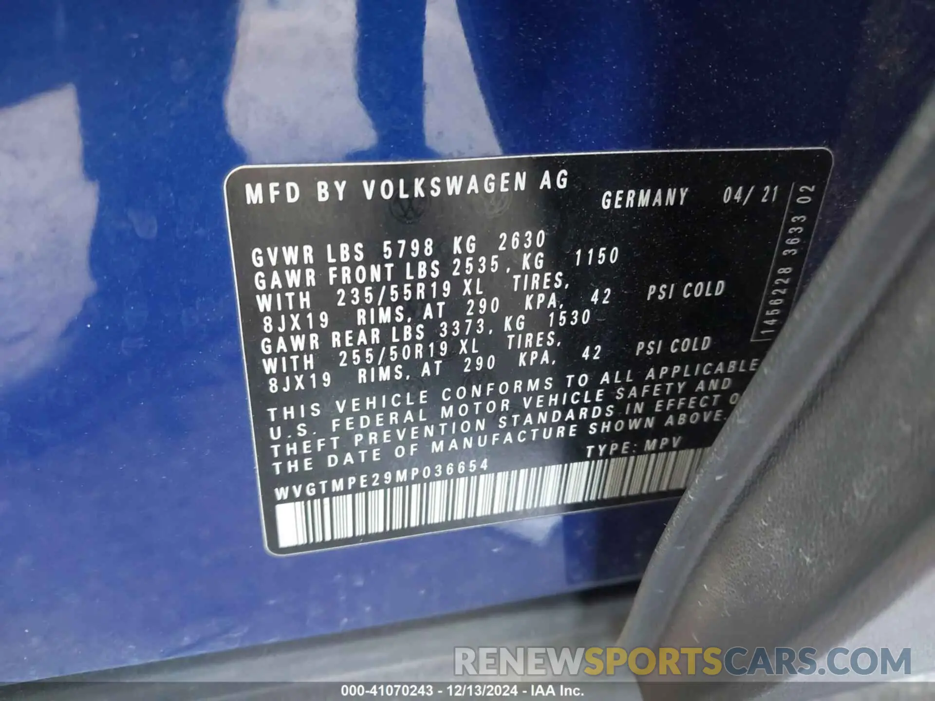9 fotografías del automóvil dañado WVGTMPE29MP036654 VOLKSWAGEN ID.4 2021