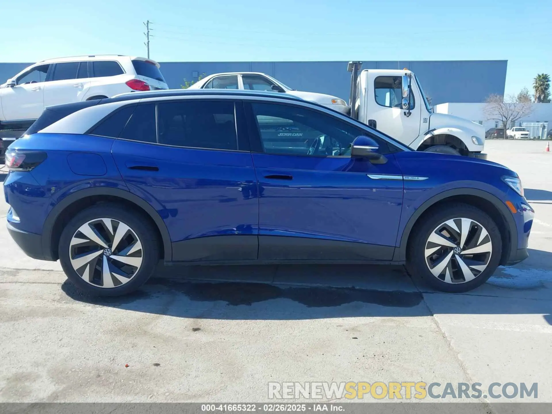 14 fotografías del automóvil dañado WVGUNPE2XMP057515 VOLKSWAGEN ID.4 2021