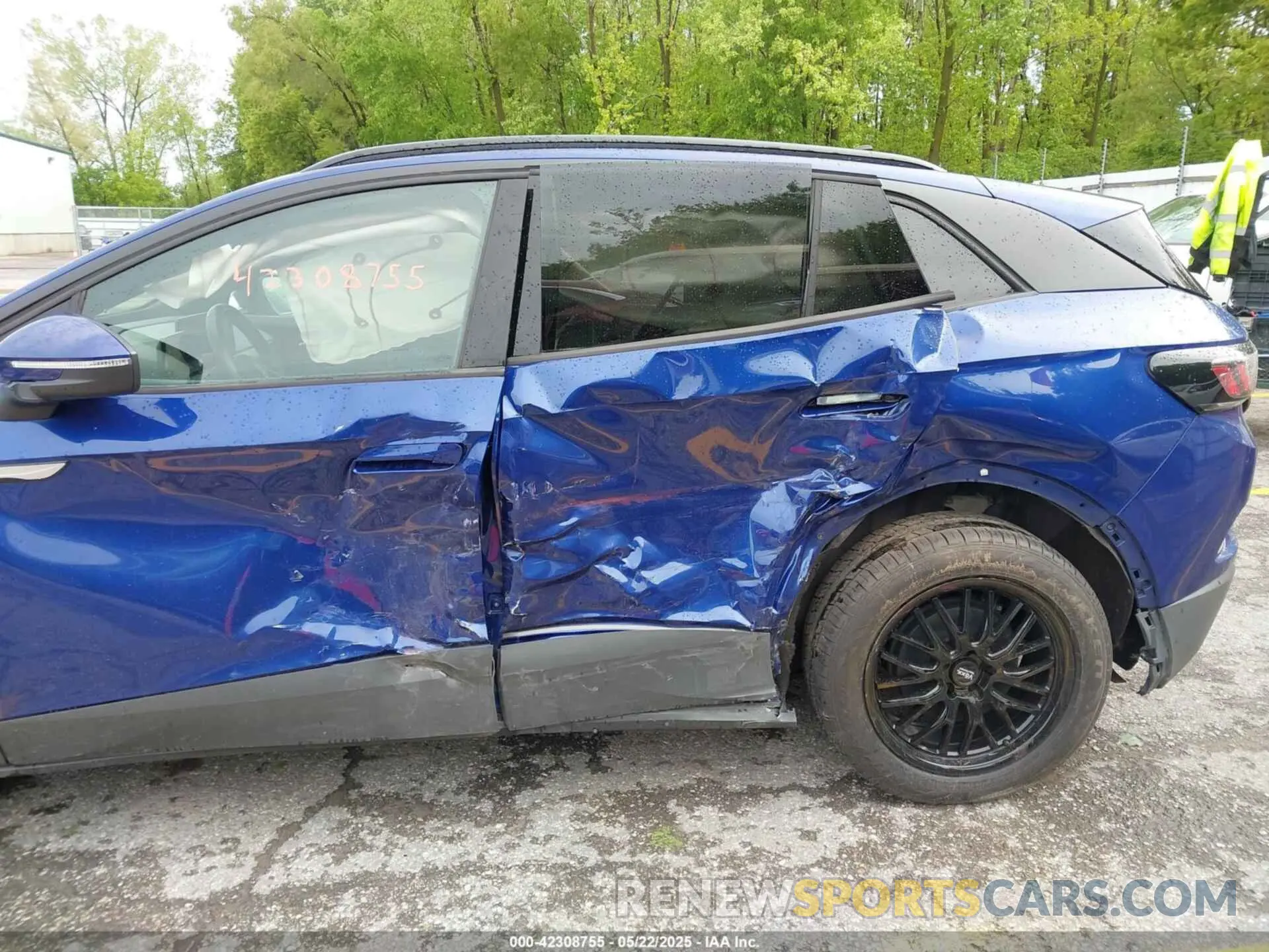 6 fotografías del automóvil dañado WVGGNPE20NP037028 VOLKSWAGEN ID.4 2022