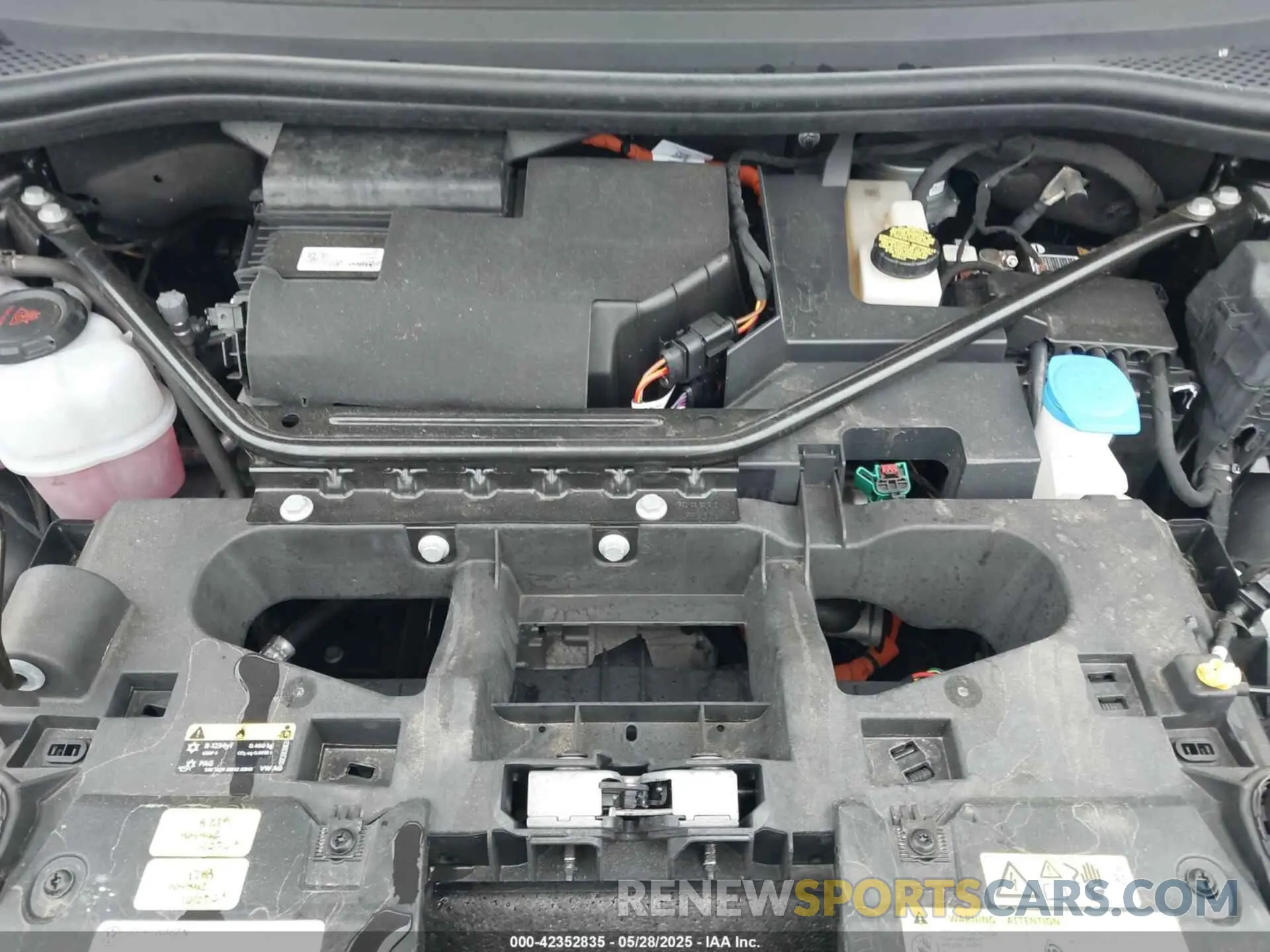 10 fotografías del automóvil dañado WVGGNPE20NP046926 VOLKSWAGEN ID.4 2022