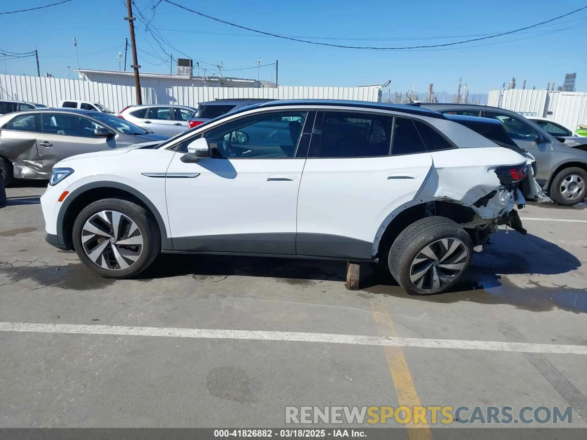 14 fotografías del automóvil dañado WVGKMPE27NP071058 VOLKSWAGEN ID.4 2022