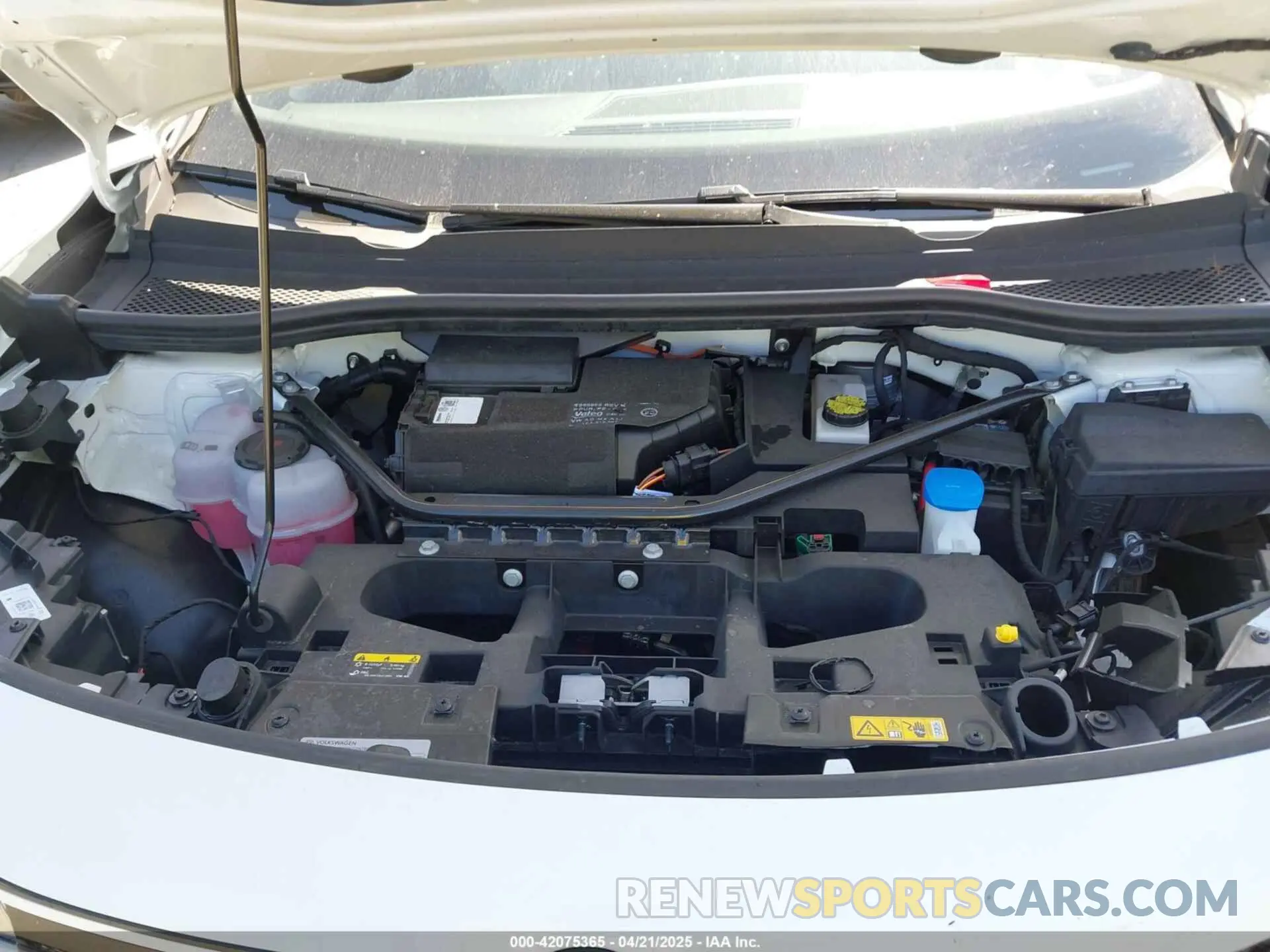 10 fotografías del automóvil dañado 1V2BMPE86PC051482 VOLKSWAGEN ID.4 2023