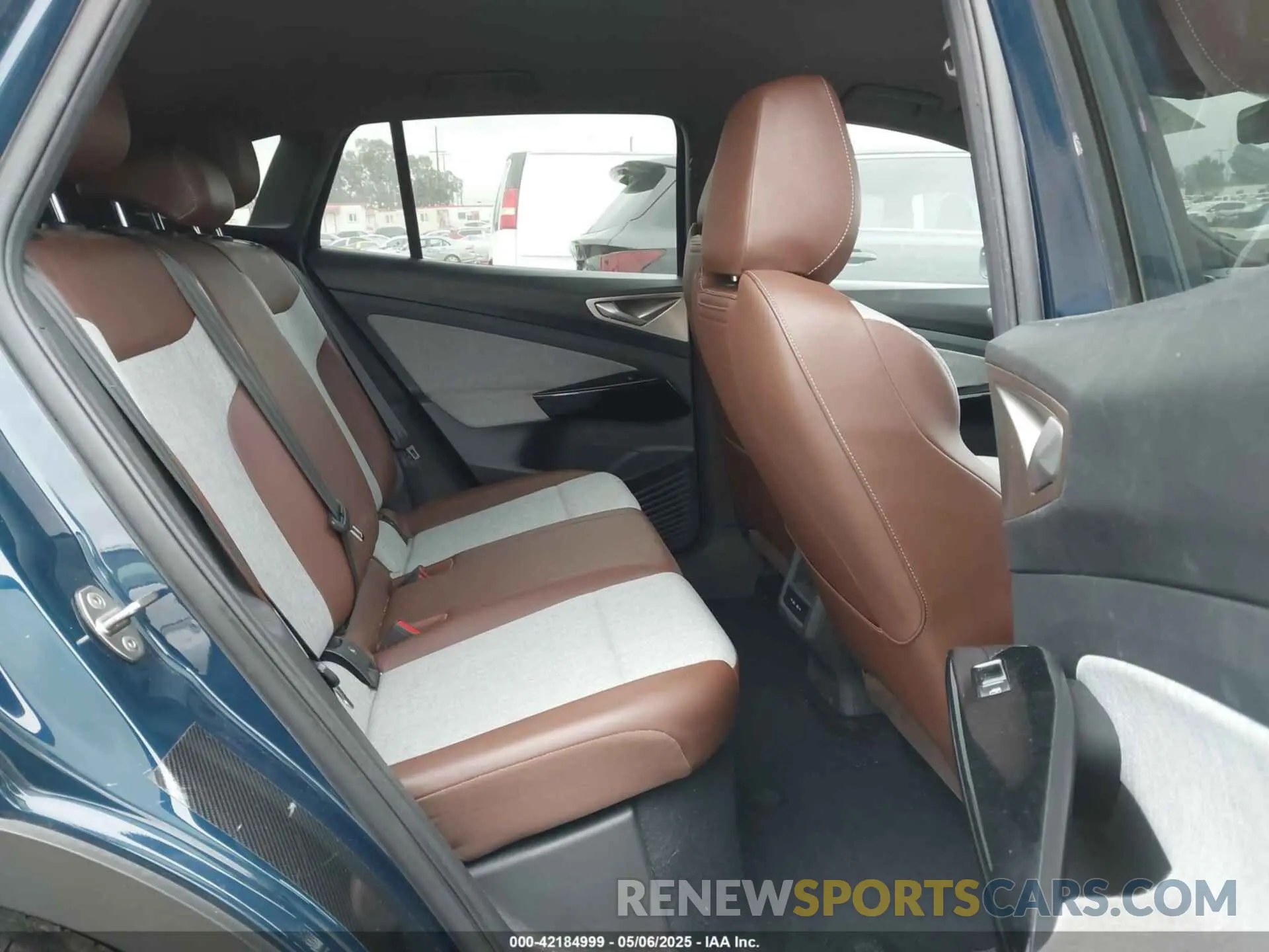 8 fotografías del automóvil dañado 1V2CMPE82PC033095 VOLKSWAGEN ID.4 2023
