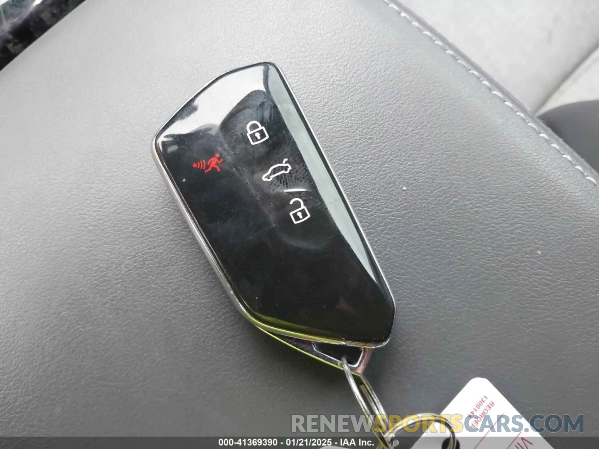 11 fotografías del automóvil dañado 1V2CMPE86PC018812 VOLKSWAGEN ID.4 2023