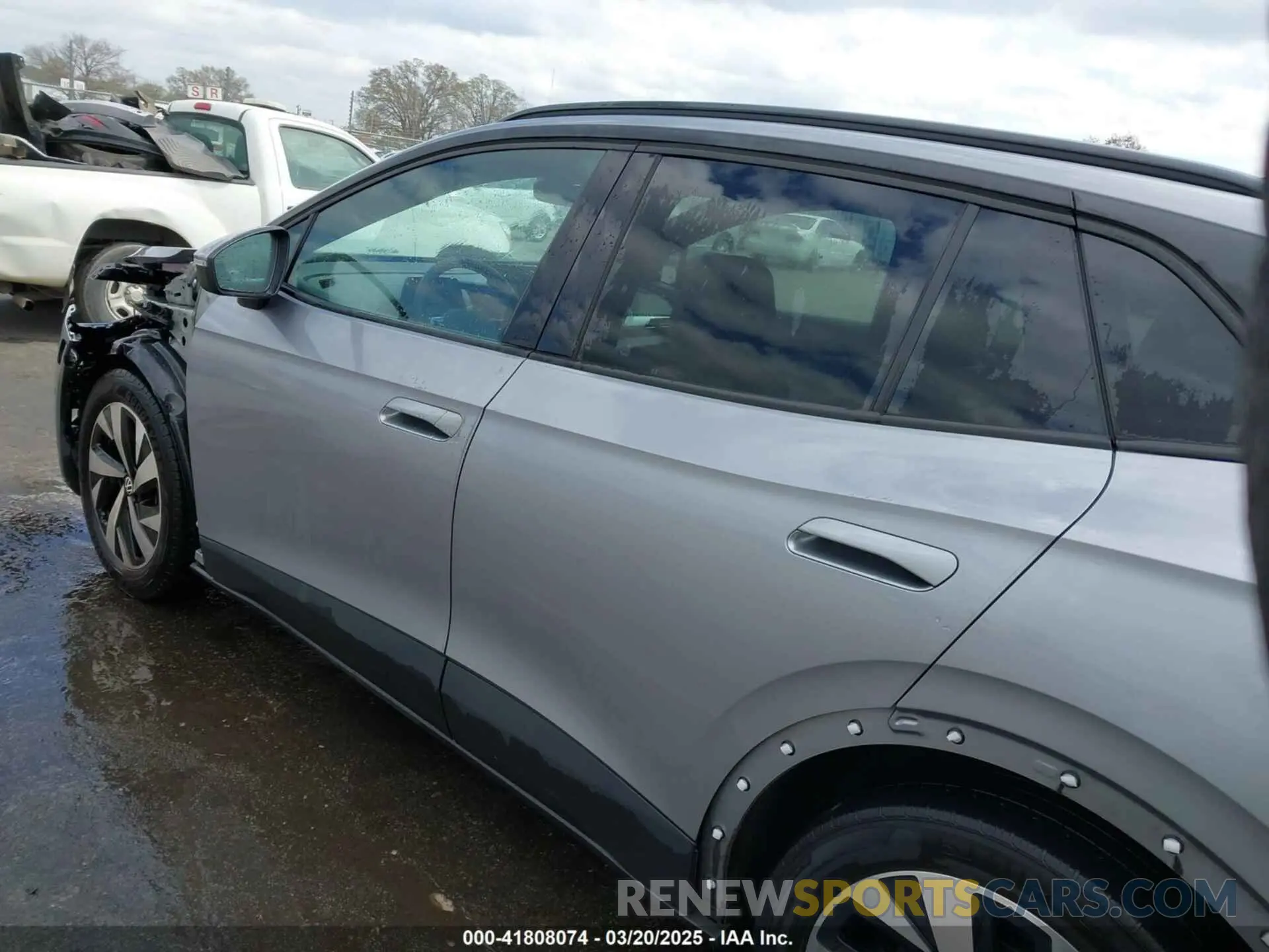 14 fotografías del automóvil dañado 1V2CMPE88PC054632 VOLKSWAGEN ID.4 2023
