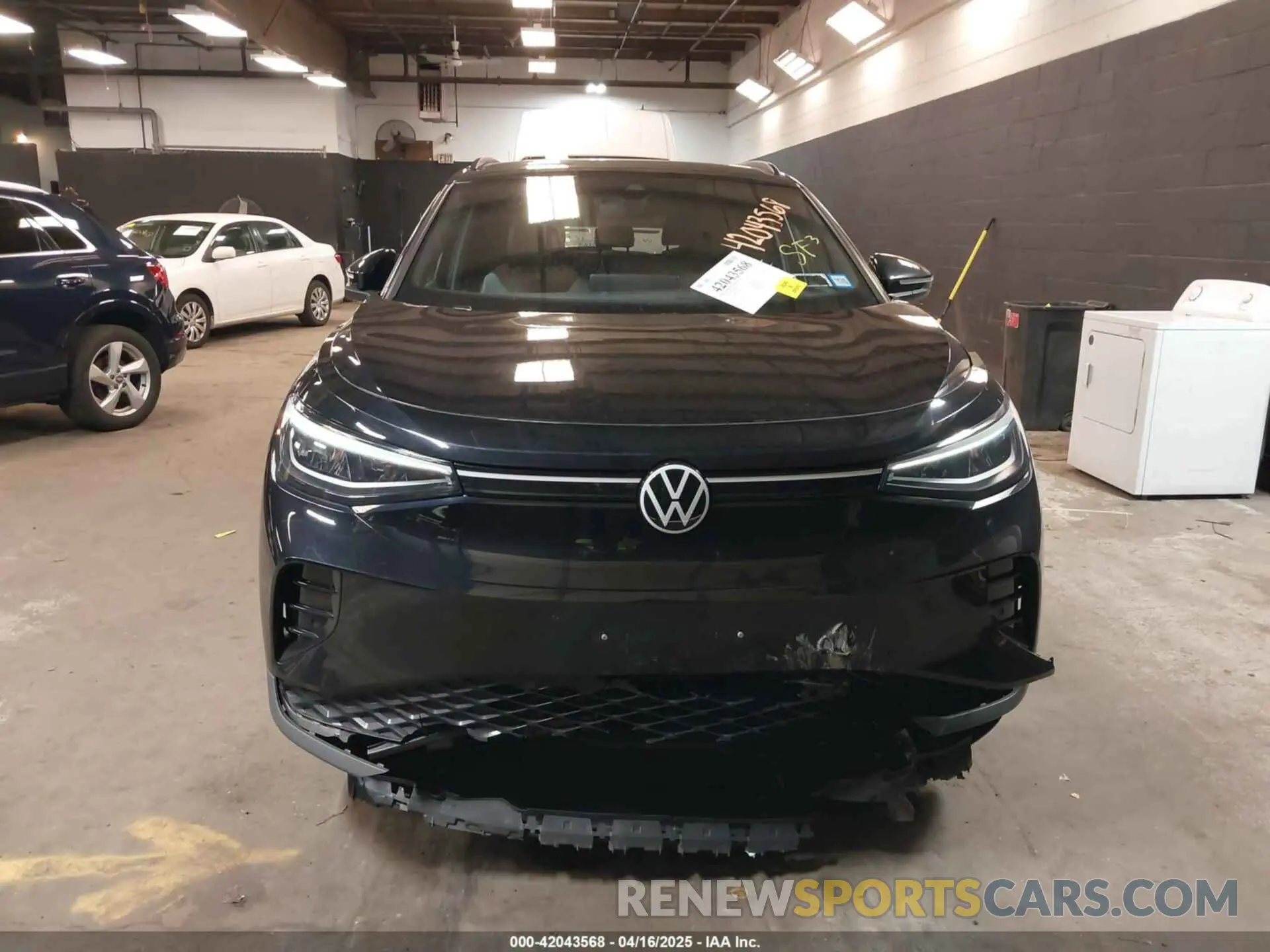 12 fotografías del automóvil dañado 1V2DNPE82PC036564 VOLKSWAGEN ID.4 2023