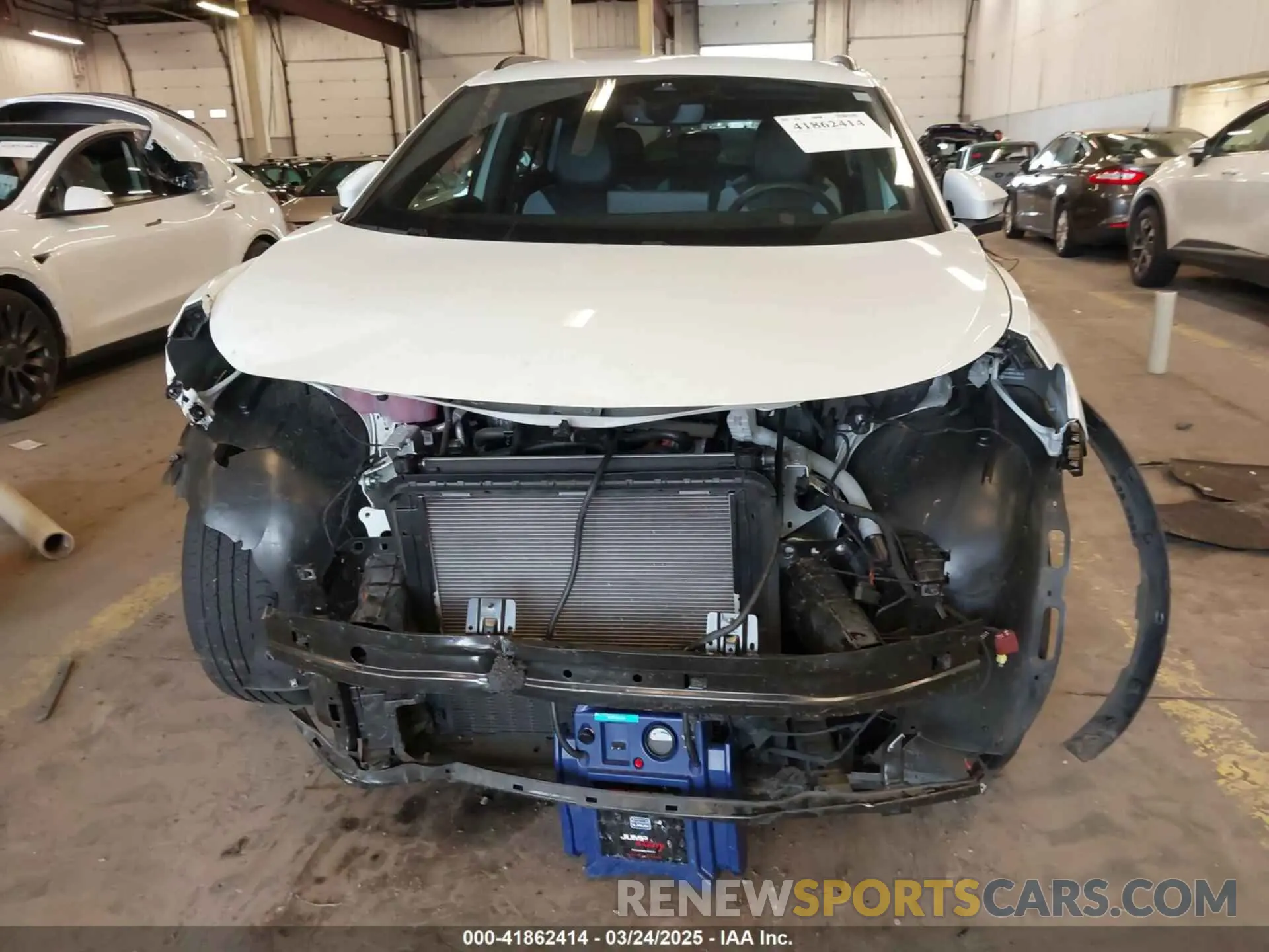 13 fotografías del automóvil dañado 1V2DNPE83PC033639 VOLKSWAGEN ID.4 2023