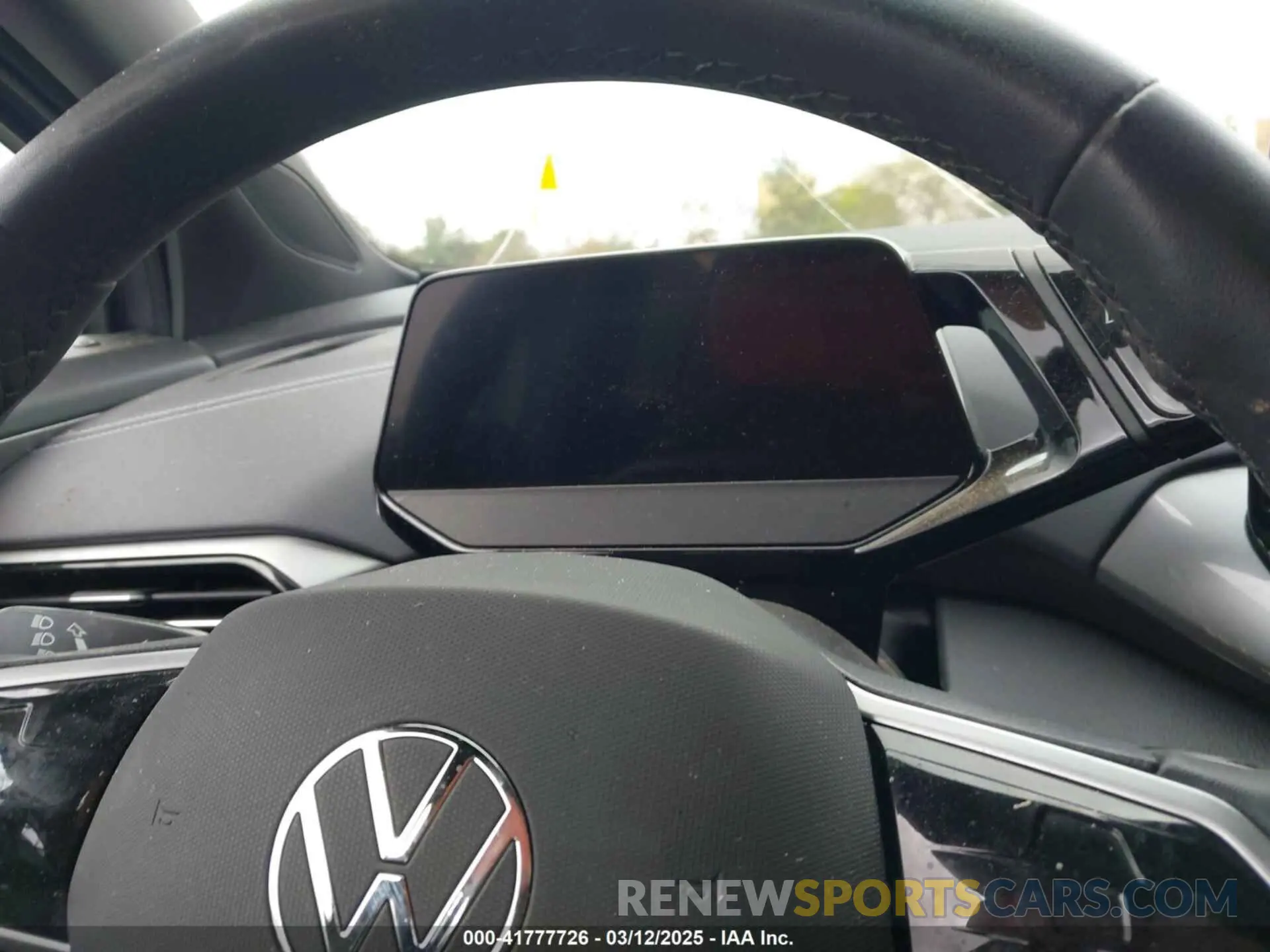 16 fotografías del automóvil dañado 1V2FMPE87PC011624 VOLKSWAGEN ID.4 2023