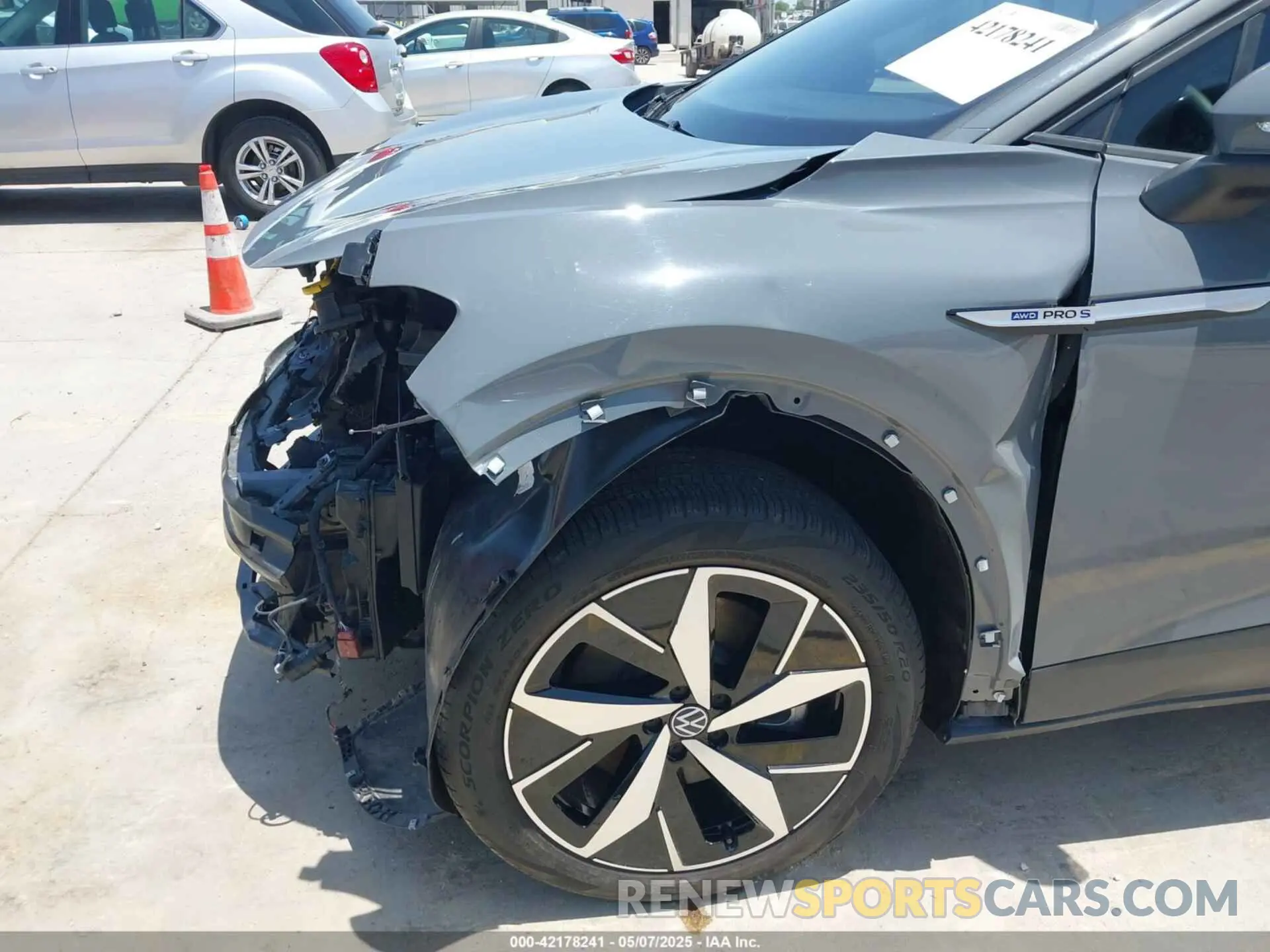 20 fotografías del automóvil dañado 1V2GNPE80PC006590 VOLKSWAGEN ID.4 2023