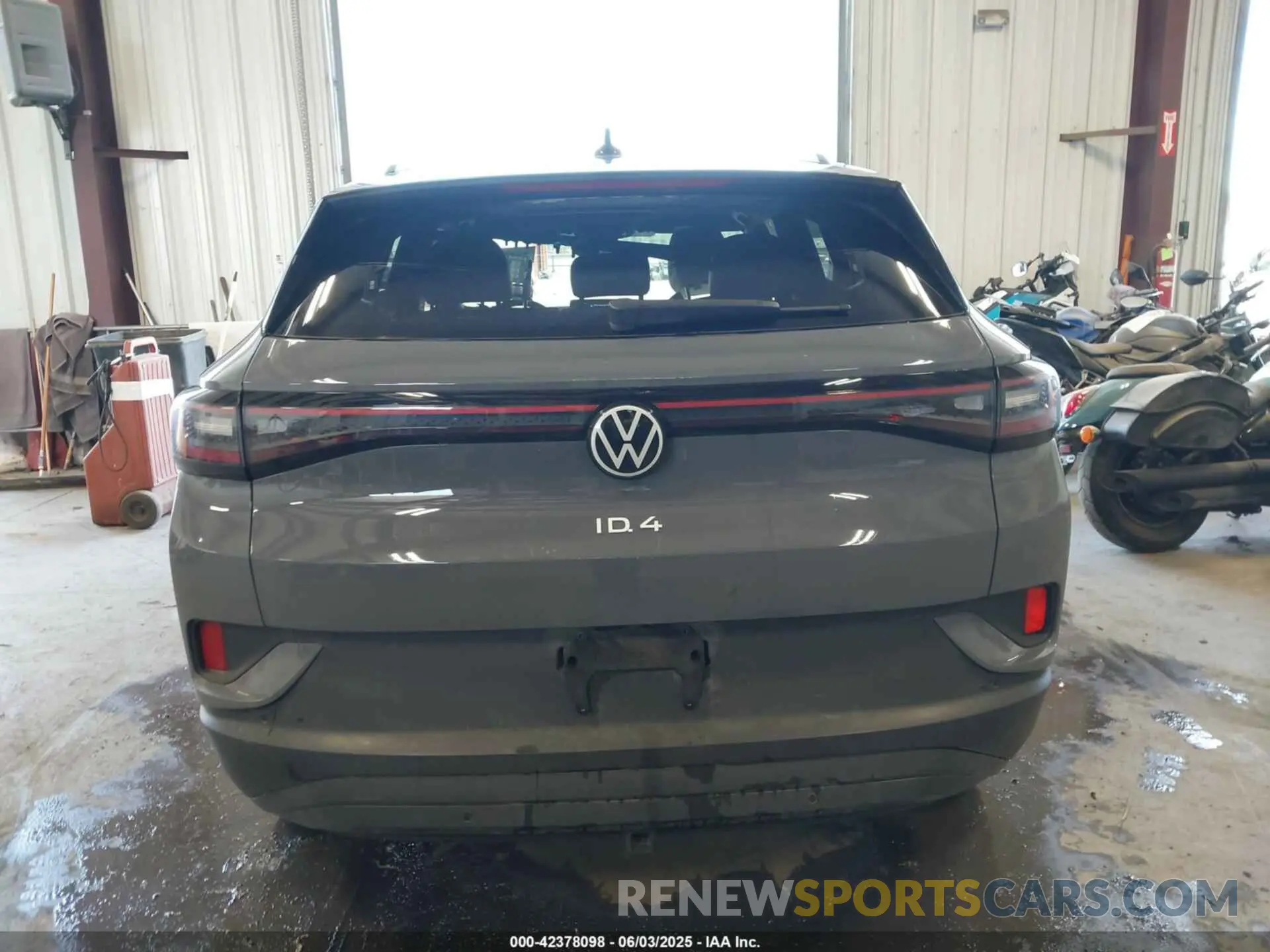 16 fotografías del automóvil dañado 1V2GNPE88PC006613 VOLKSWAGEN ID.4 2023