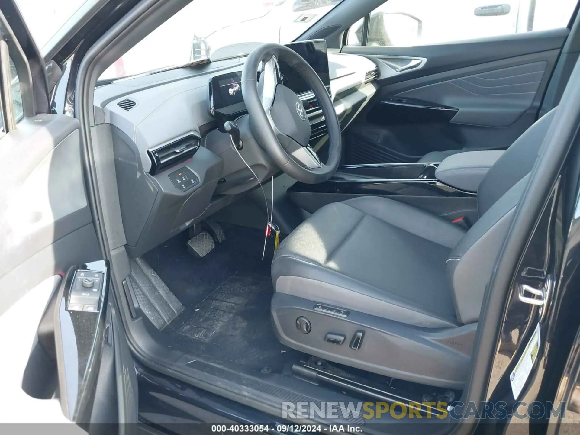 5 fotografías del automóvil dañado 1V2VMPE84PC024813 VOLKSWAGEN ID.4 2023