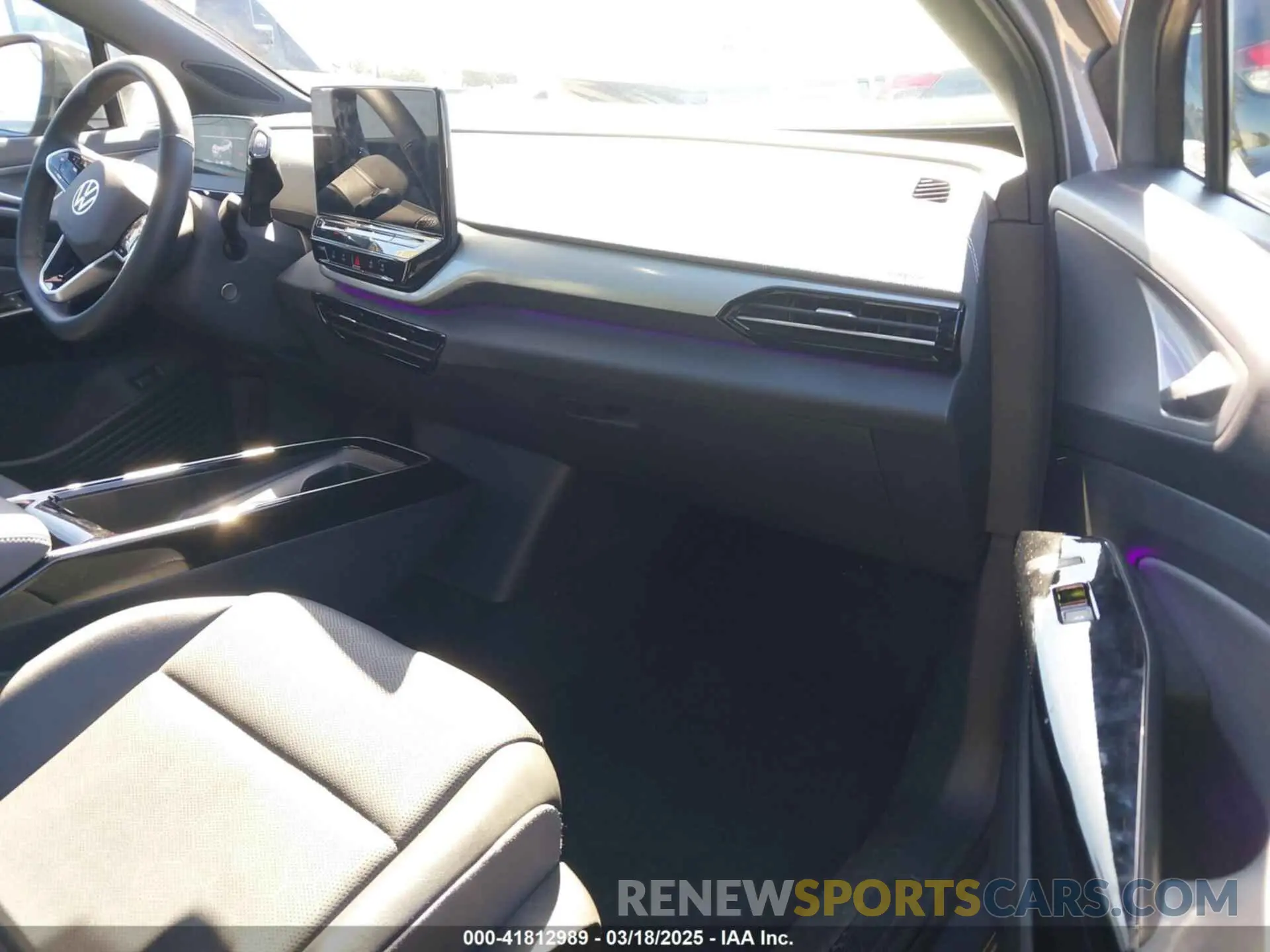 5 fotografías del automóvil dañado 1V2VMPE85PC046352 VOLKSWAGEN ID.4 2023