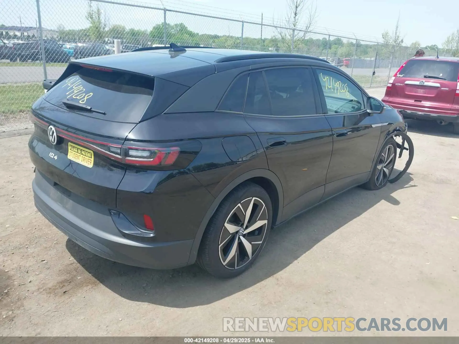4 fotografías del automóvil dañado 1V2VMPE87PC043534 VOLKSWAGEN ID.4 2023