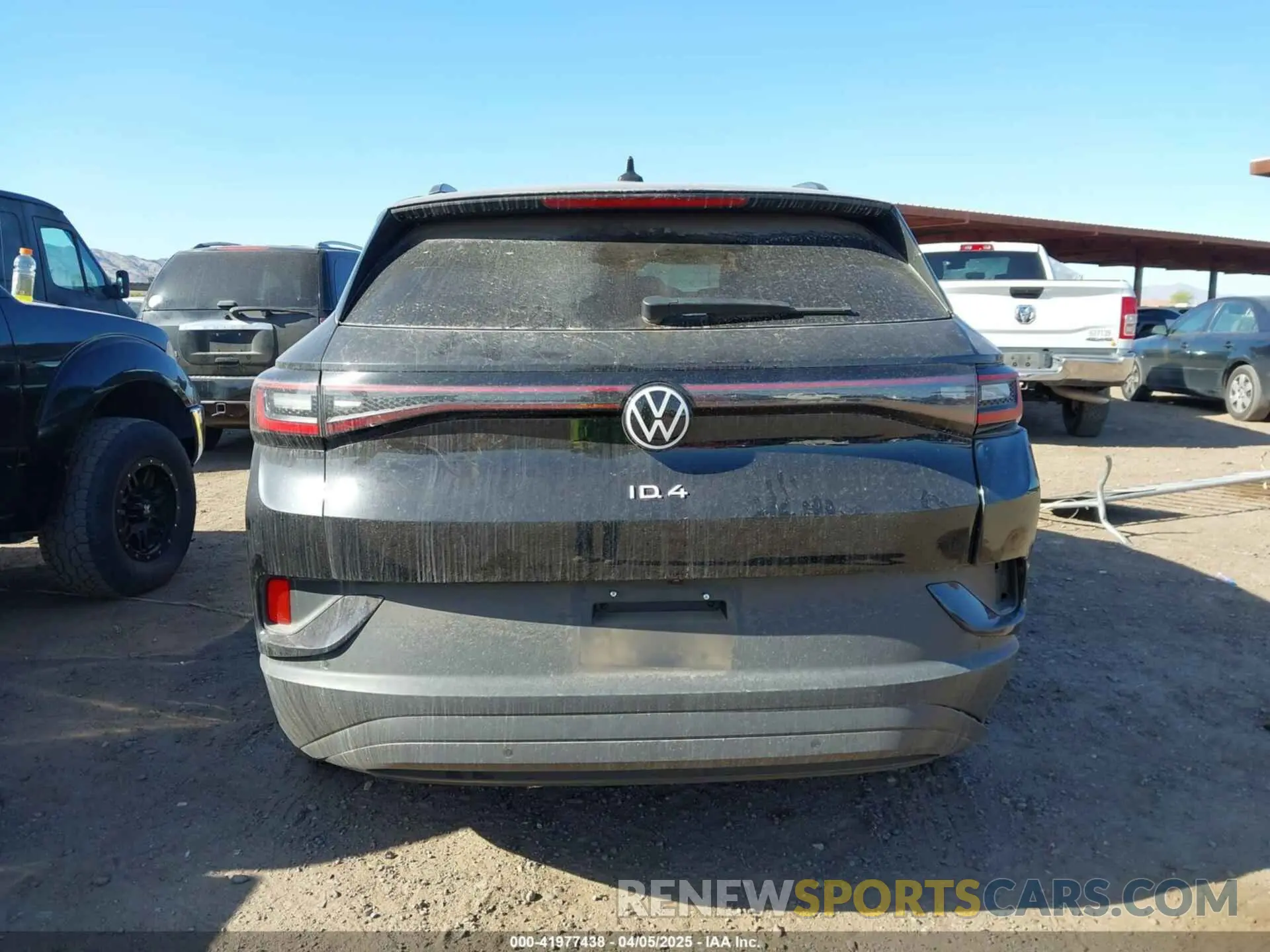 15 fotografías del automóvil dañado 1V2VMPE8XPC050879 VOLKSWAGEN ID.4 2023