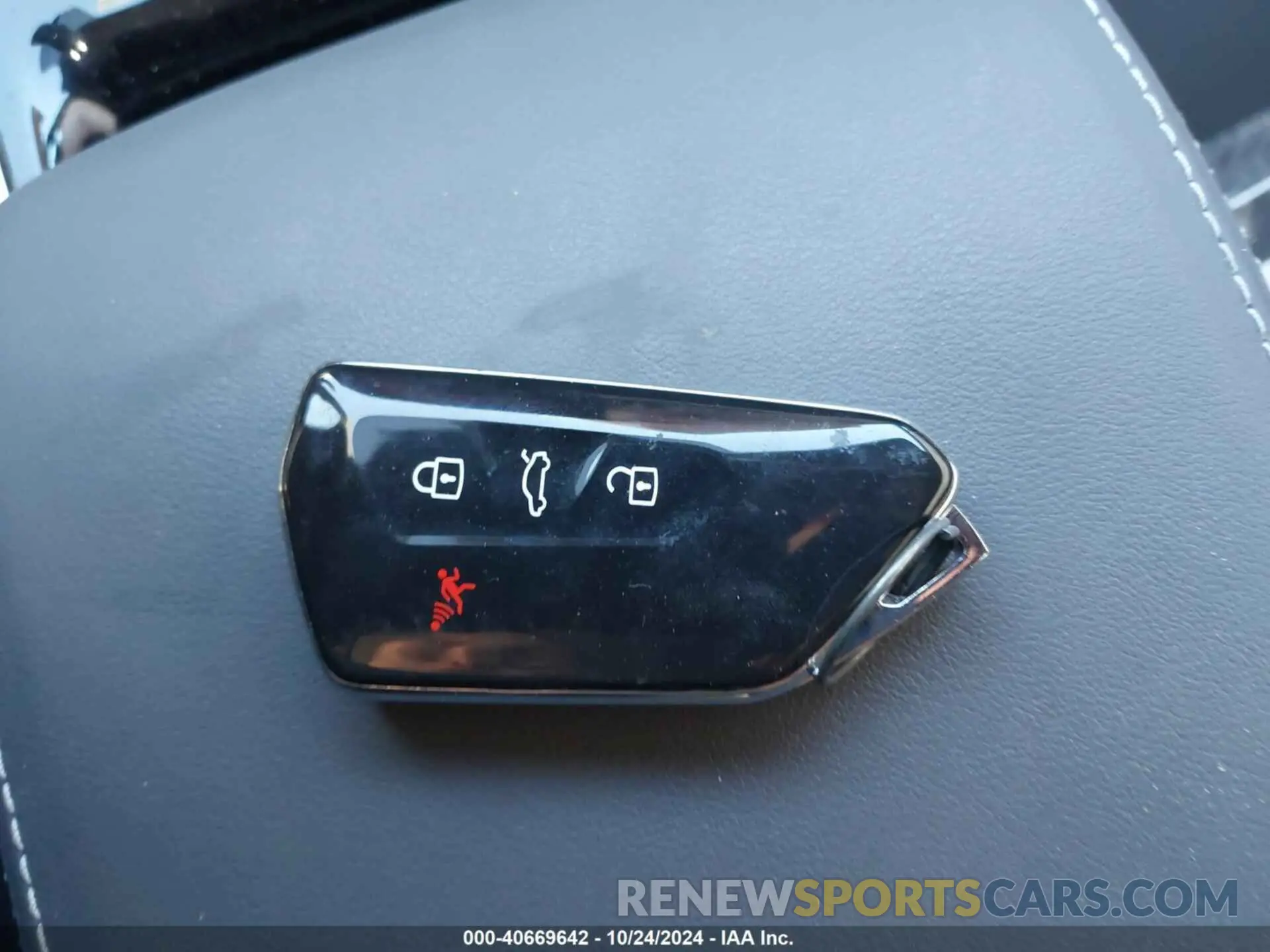 11 fotografías del automóvil dañado 1V2WNPE81PC052201 VOLKSWAGEN ID.4 2023