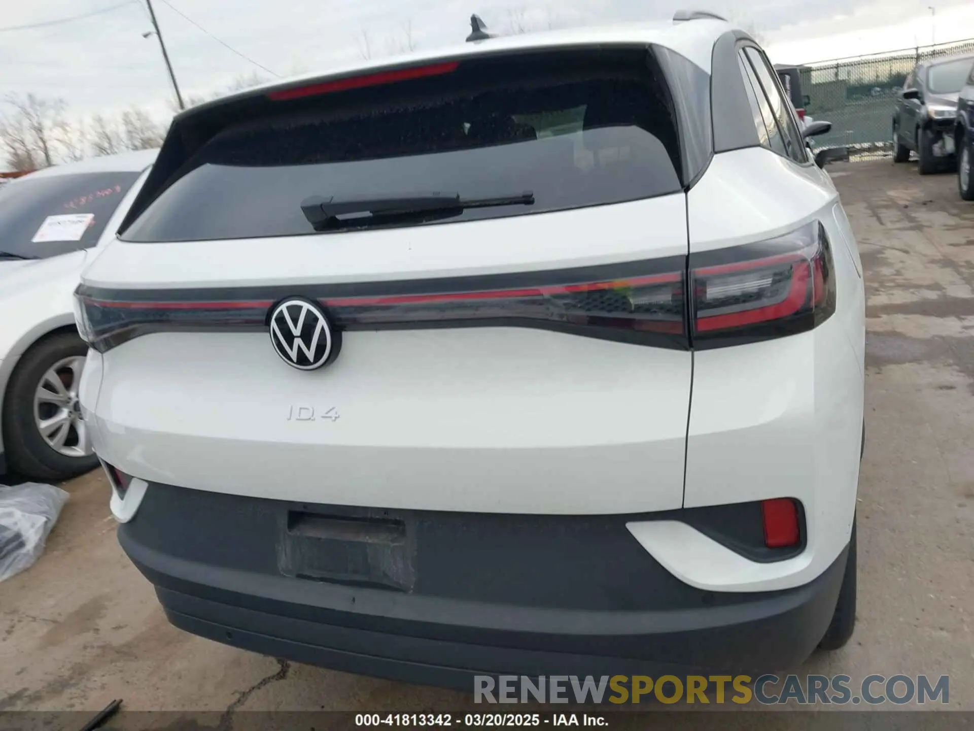 16 fotografías del automóvil dañado 1V2BMPE85RC017407 VOLKSWAGEN ID.4 2024