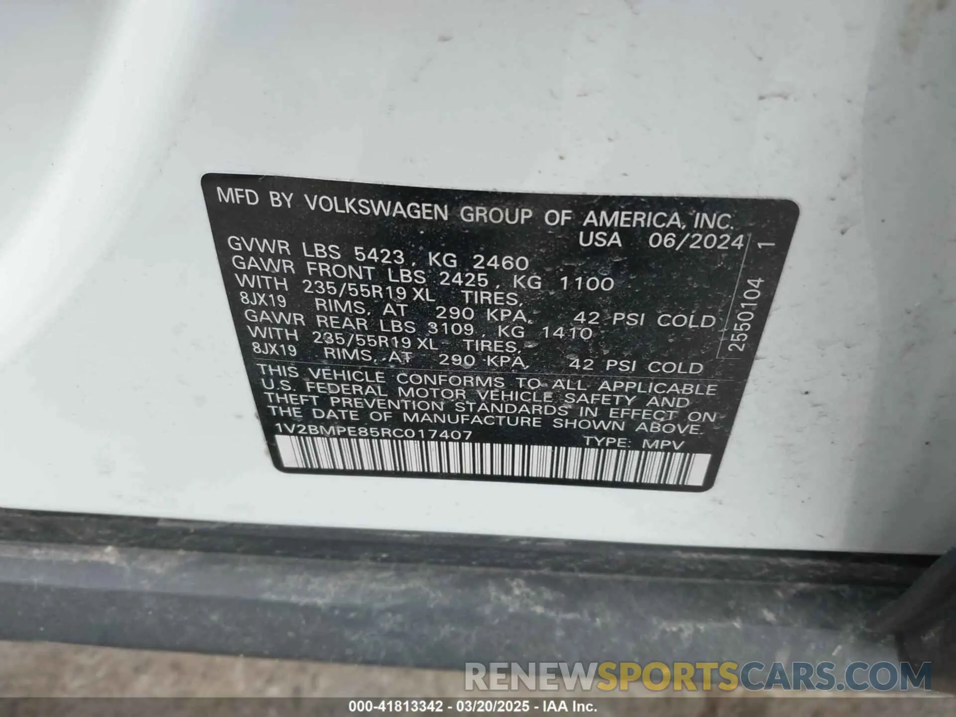 9 fotografías del automóvil dañado 1V2BMPE85RC017407 VOLKSWAGEN ID.4 2024