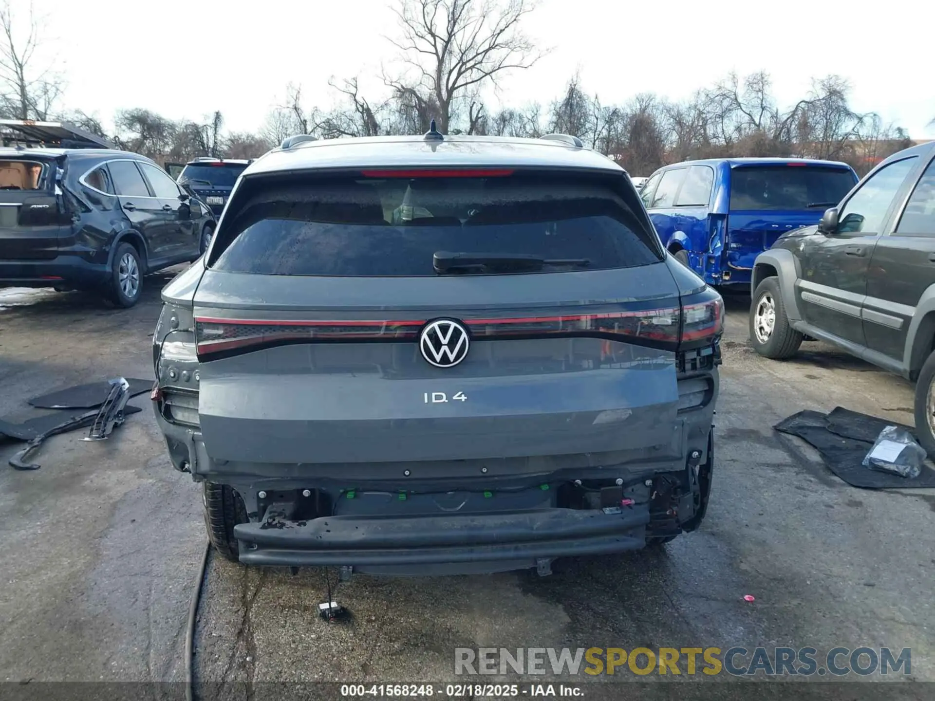 17 fotografías del automóvil dañado 1V2BMPE87RC005176 VOLKSWAGEN ID.4 2024