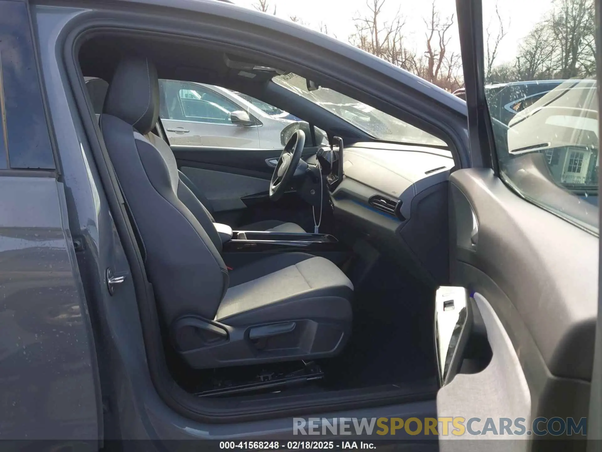 5 fotografías del automóvil dañado 1V2BMPE87RC005176 VOLKSWAGEN ID.4 2024