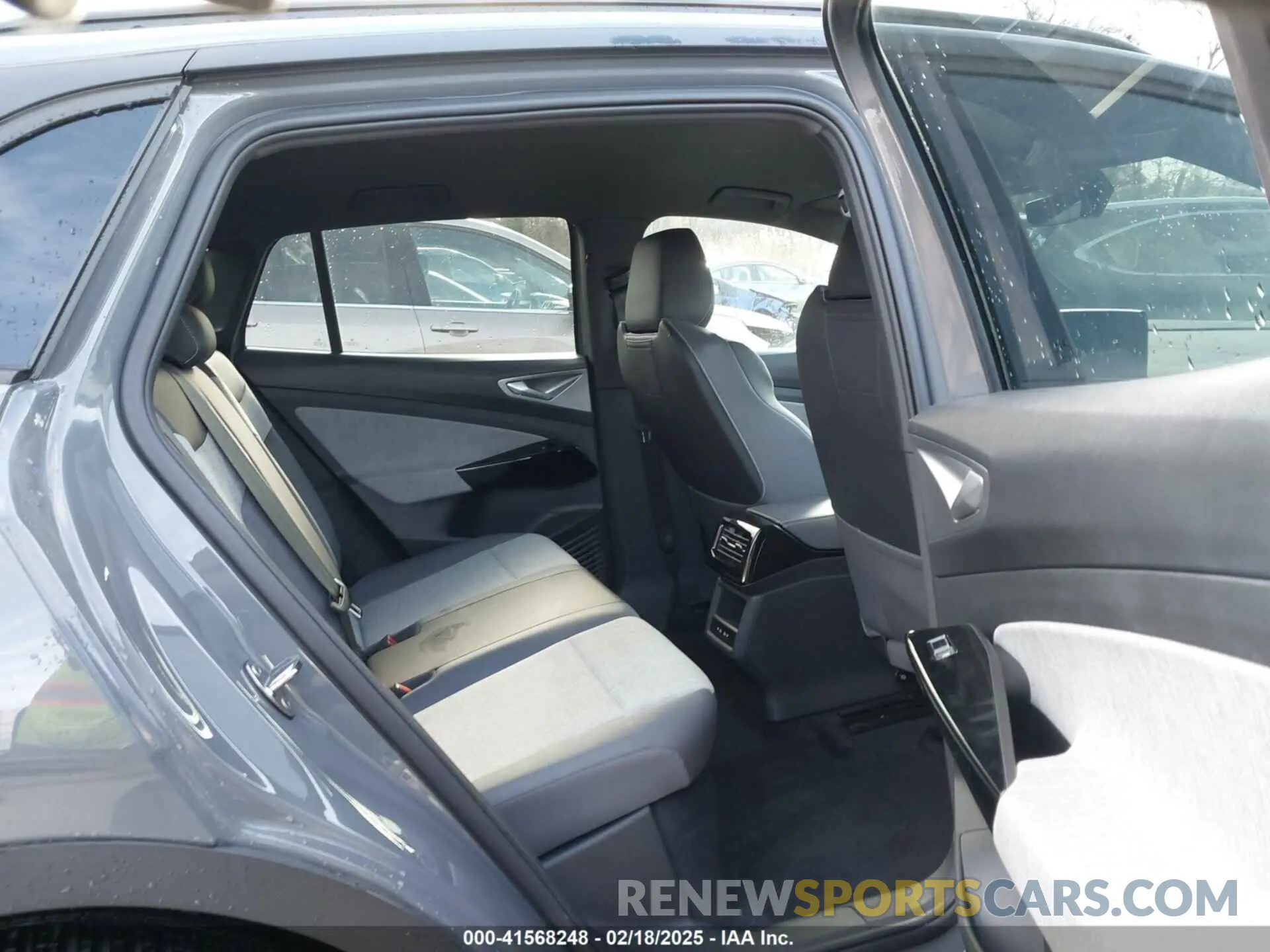 8 fotografías del automóvil dañado 1V2BMPE87RC005176 VOLKSWAGEN ID.4 2024