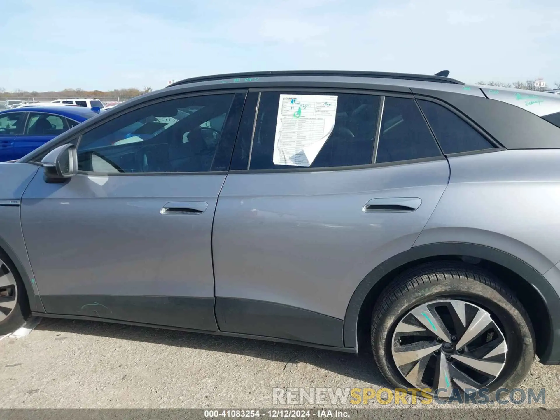 14 fotografías del automóvil dañado 1V2CRPE88RC004768 VOLKSWAGEN ID.4 2024