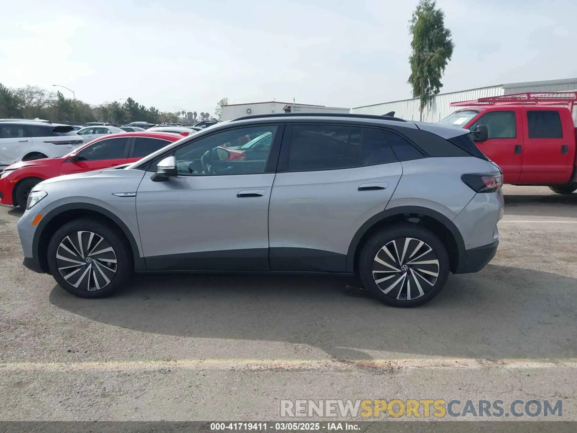 14 fotografías del automóvil dañado 1V2DSPE8XRC003324 VOLKSWAGEN ID.4 2024