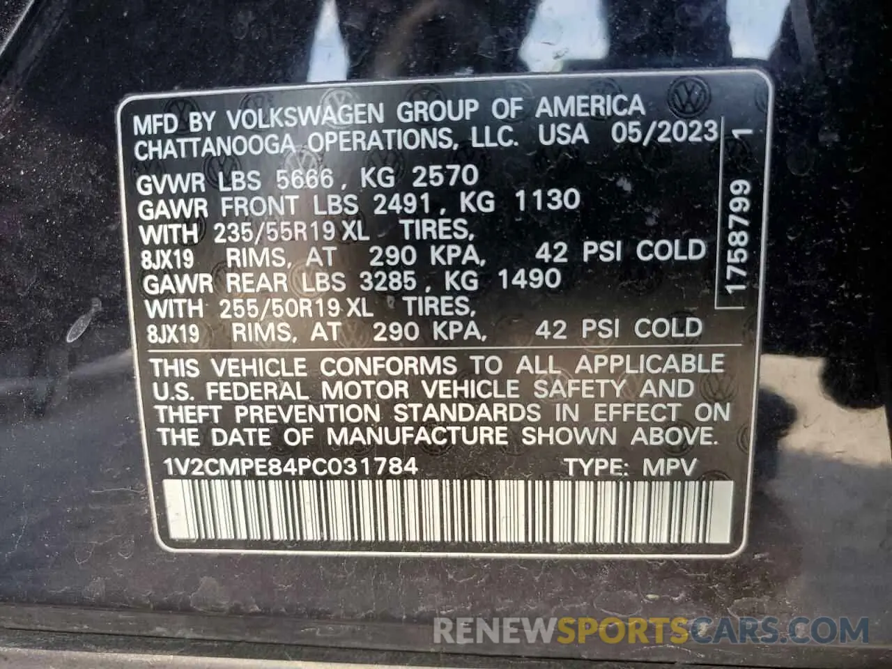 16 fotografías del automóvil dañado 1V2CMPE84PC031784 VOLKSWAGEN ID.4 PRO 2023