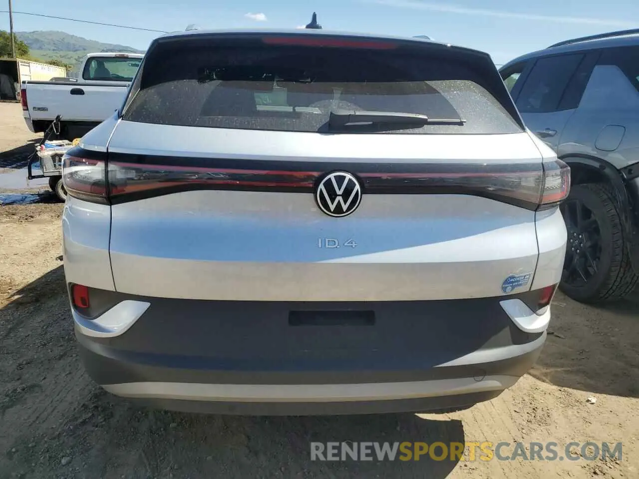 6 fotografías del automóvil dañado WVGKMPE24MP027002 VOLKSWAGEN ID.4 PRO S 2021