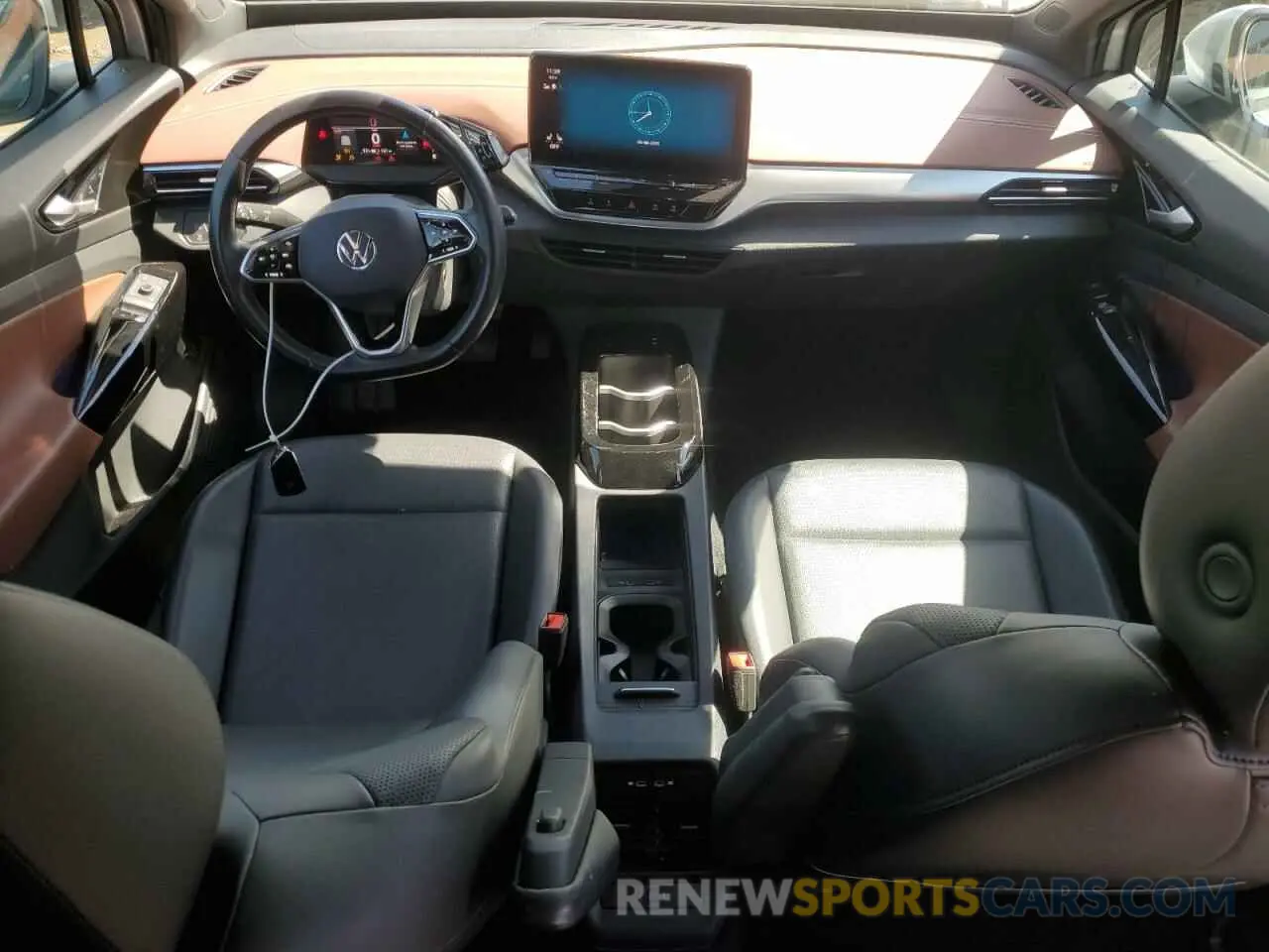 8 fotografías del automóvil dañado WVGKMPE24MP027002 VOLKSWAGEN ID.4 PRO S 2021