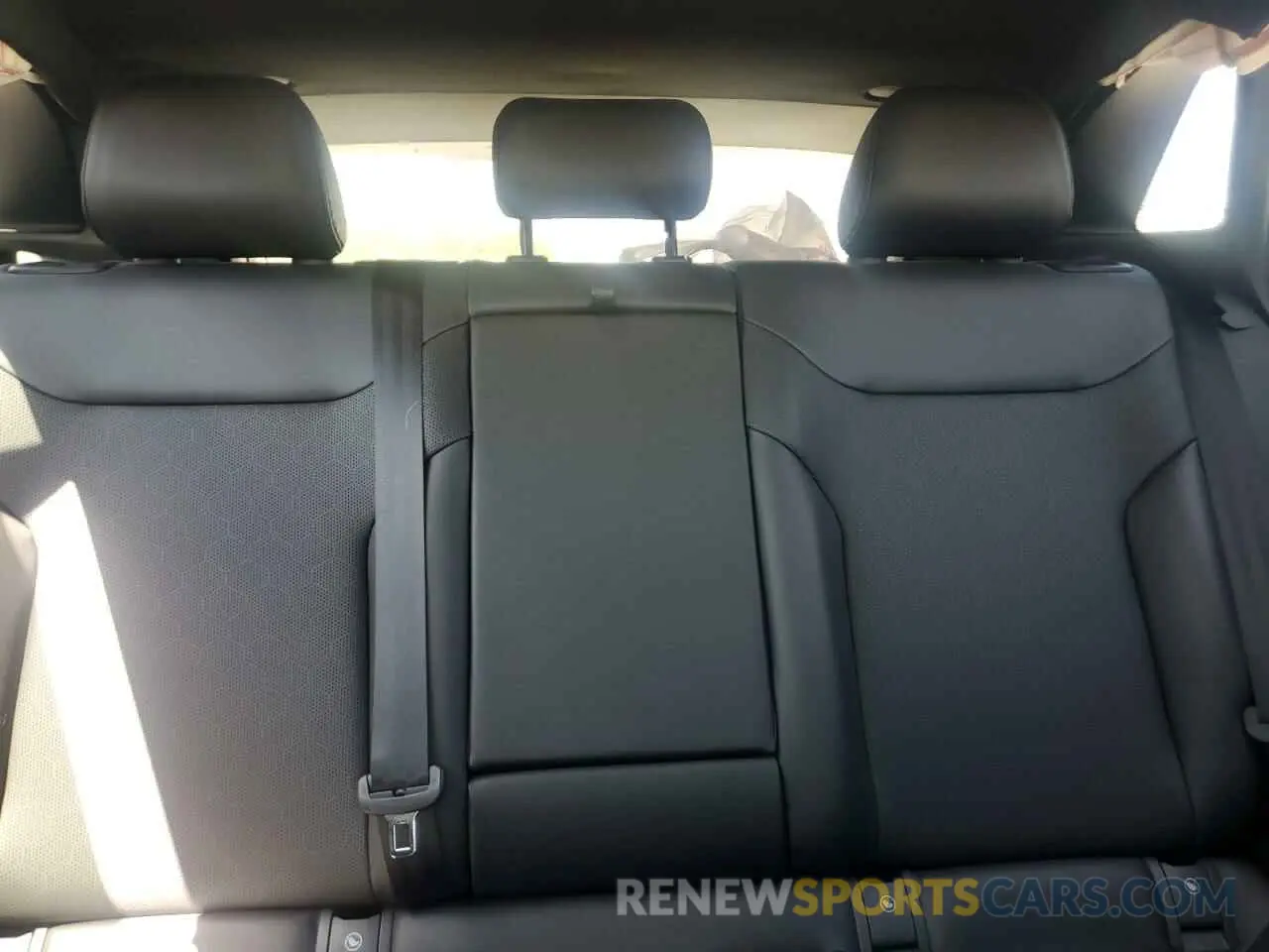10 fotografías del automóvil dañado WVGKMPE29MP059900 VOLKSWAGEN ID.4 PRO S 2021
