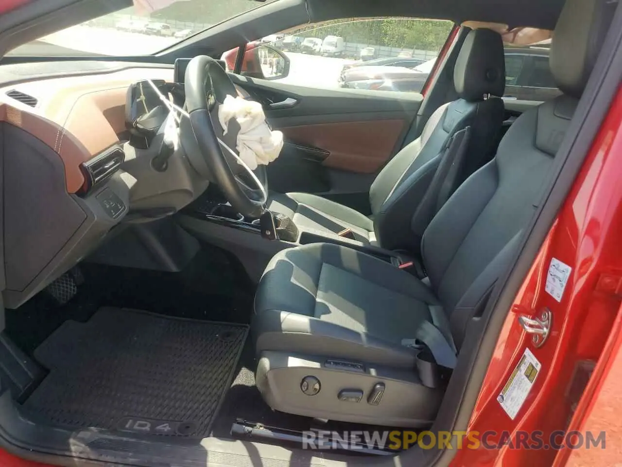 7 fotografías del automóvil dañado WVGKMPE29MP059900 VOLKSWAGEN ID.4 PRO S 2021