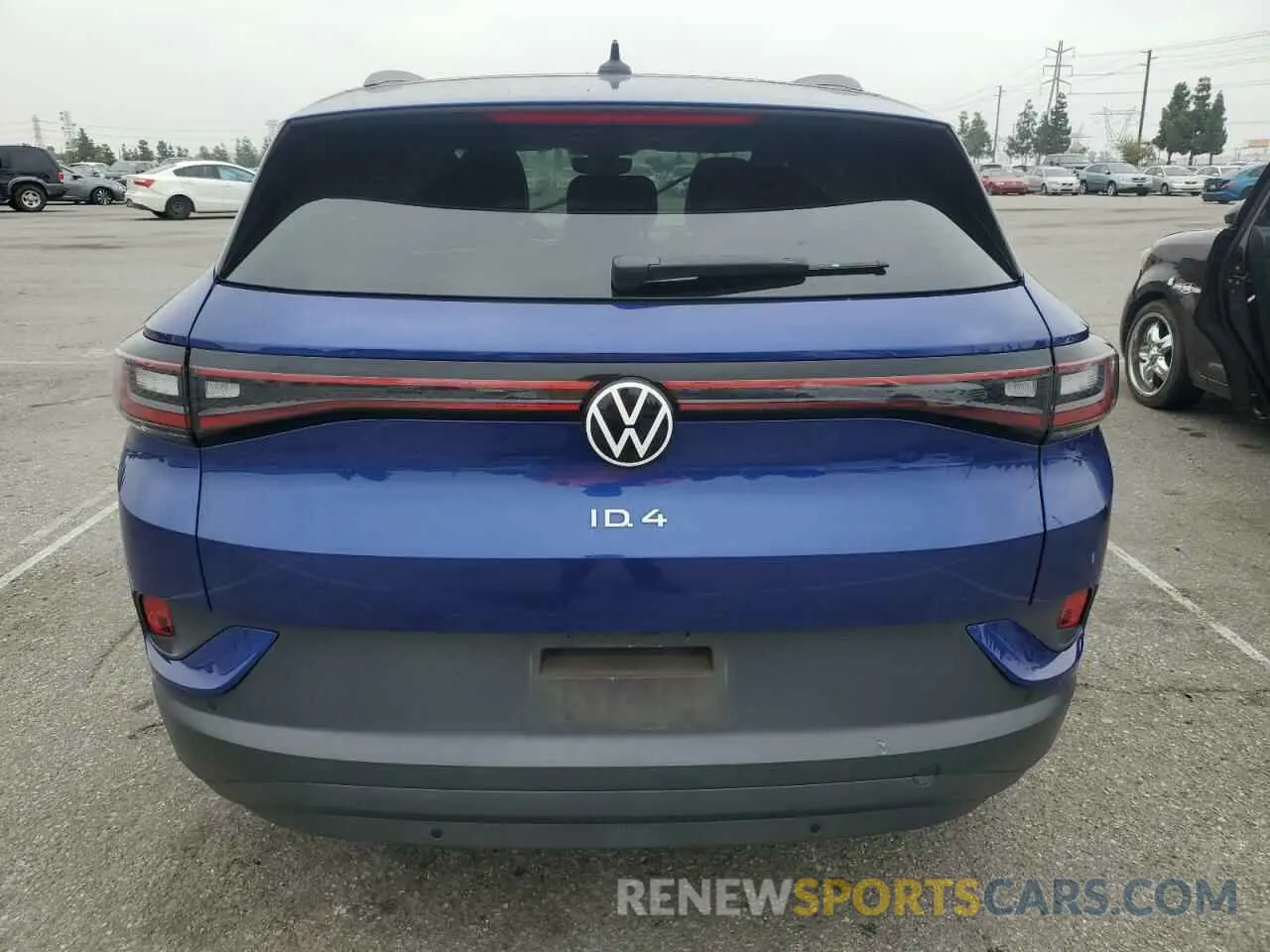 6 fotografías del automóvil dañado WVGTMPE26MP040189 VOLKSWAGEN ID.4 PRO S 2021