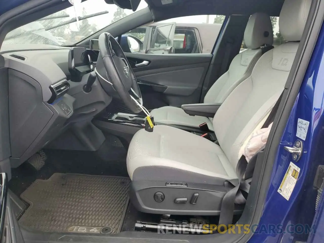 7 fotografías del automóvil dañado WVGTMPE26MP040189 VOLKSWAGEN ID.4 PRO S 2021