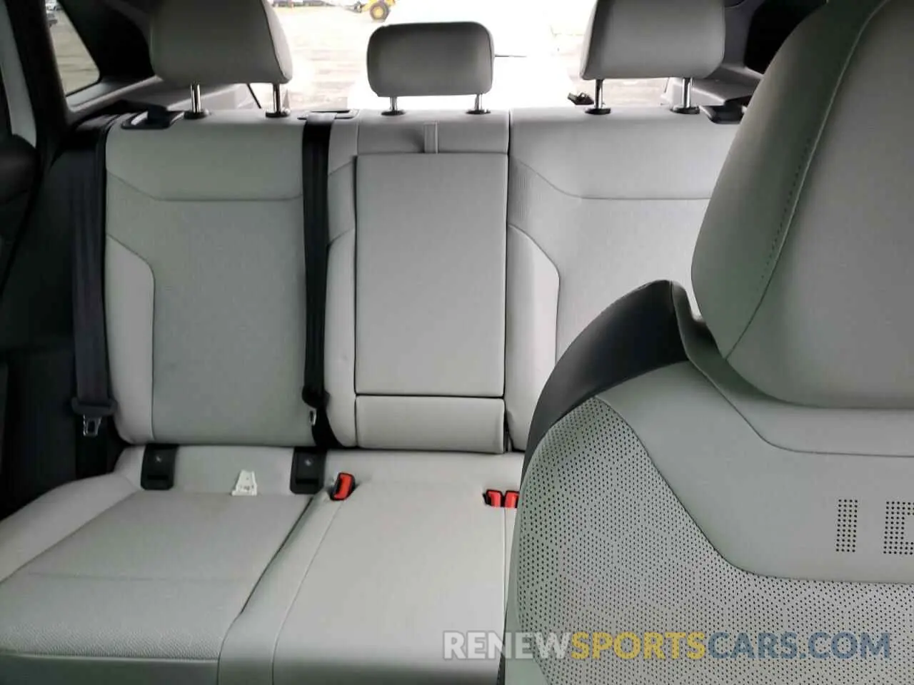 10 fotografías del automóvil dañado WVGGNPE2XNP074992 VOLKSWAGEN ID.4 PRO S 2022