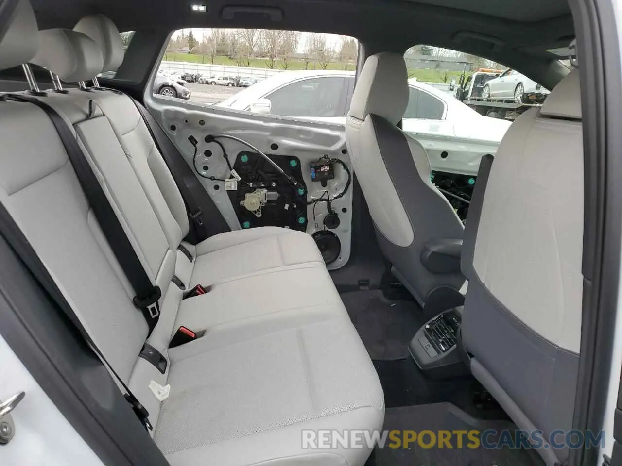 11 fotografías del automóvil dañado WVGGNPE2XNP074992 VOLKSWAGEN ID.4 PRO S 2022