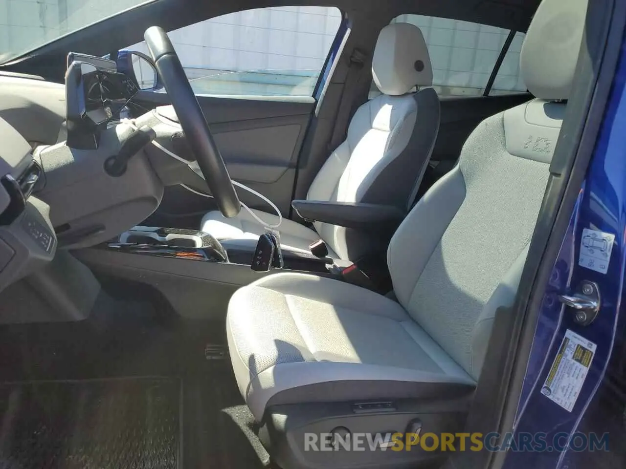 7 fotografías del automóvil dañado WVGUNPE29NP071844 VOLKSWAGEN ID.4 PRO S 2022