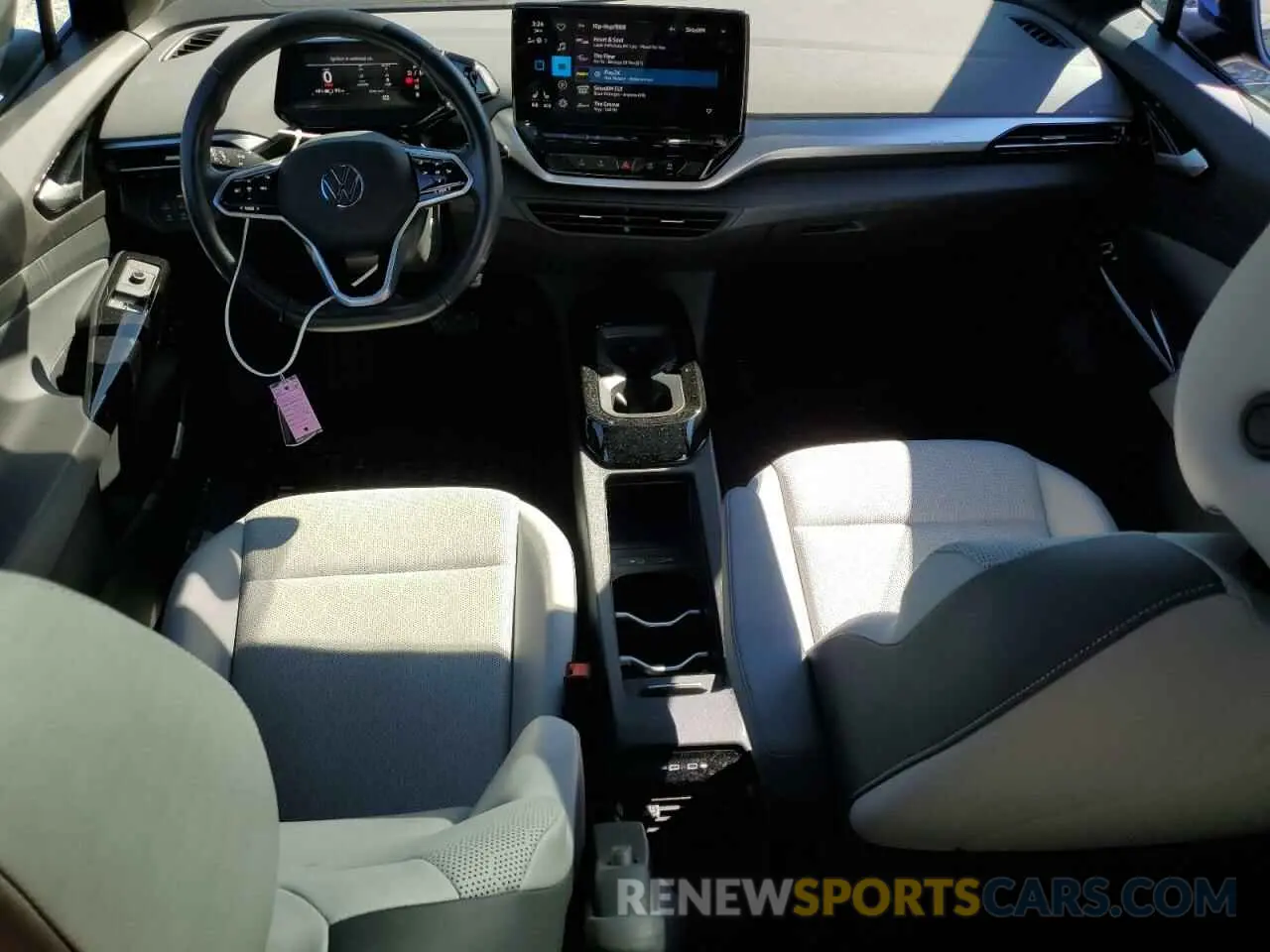 8 fotografías del automóvil dañado WVGUNPE29NP071844 VOLKSWAGEN ID.4 PRO S 2022