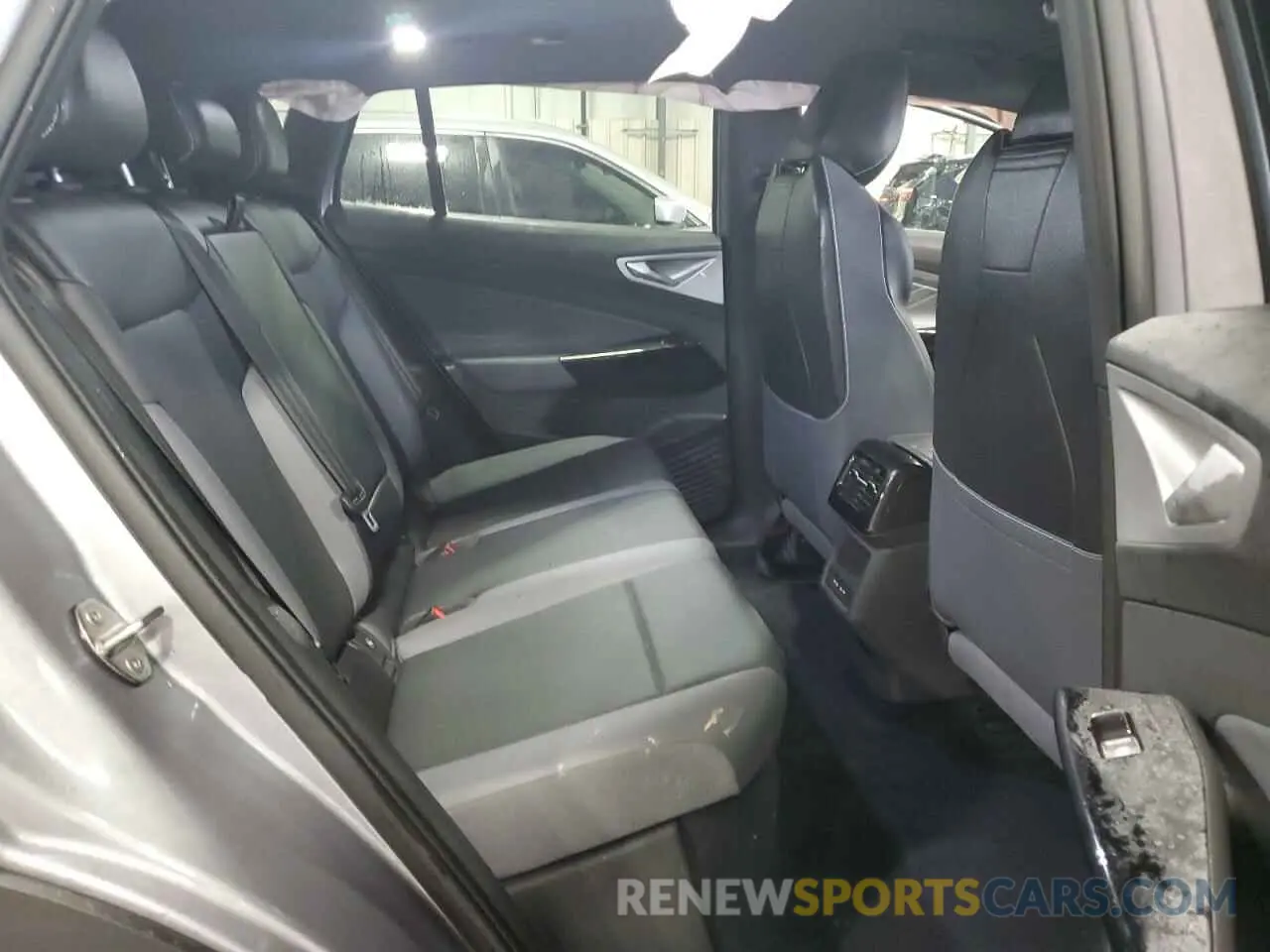 11 fotografías del automóvil dañado 1V2GNPE88PC006546 VOLKSWAGEN ID.4 PRO S 2023