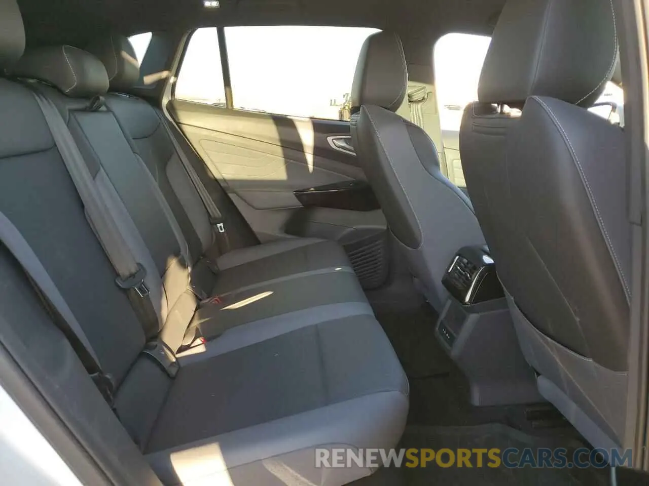 11 fotografías del automóvil dañado 1V2WNPE8XPC033128 VOLKSWAGEN ID.4 PRO S 2023