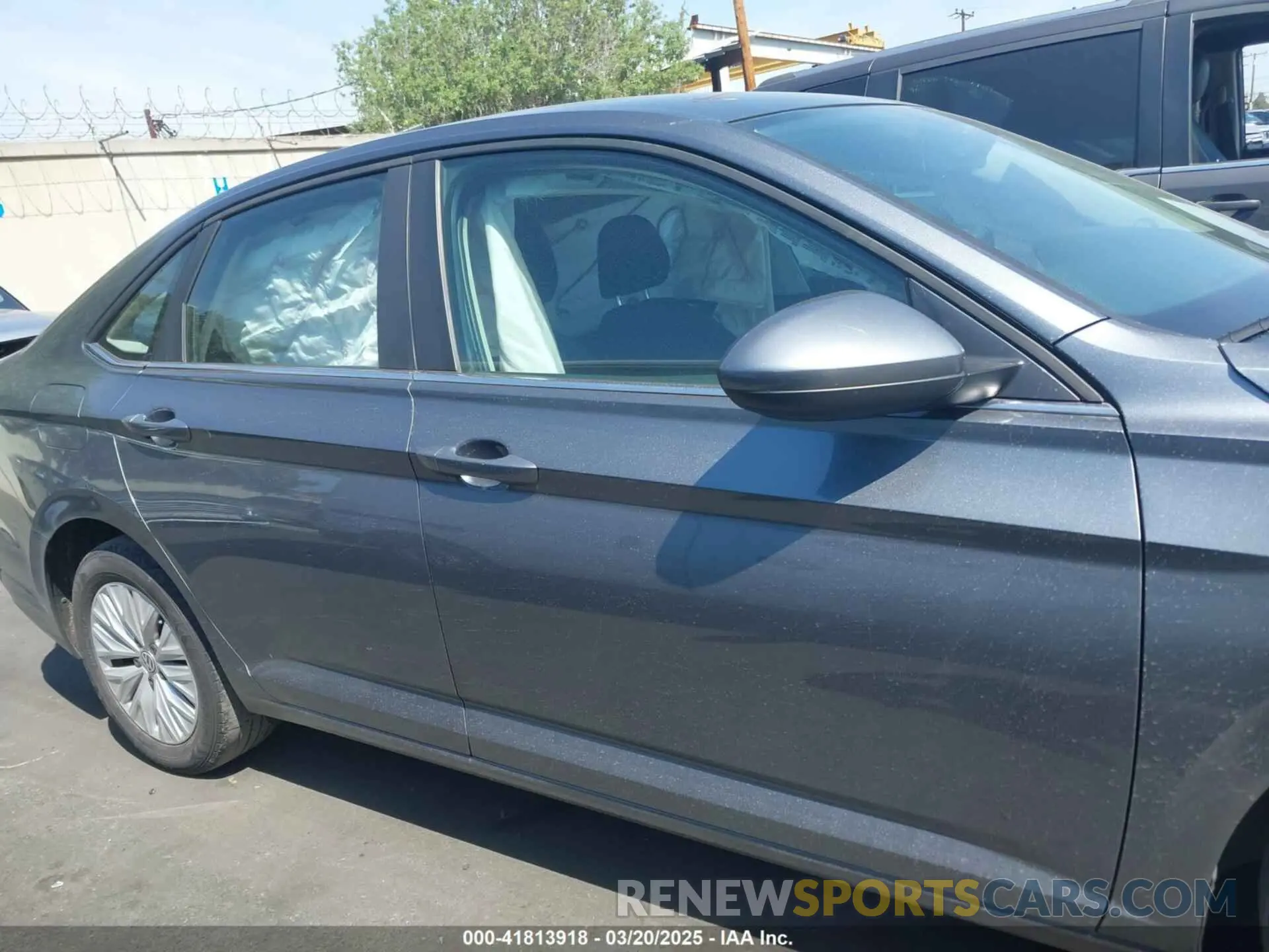 13 fotografías del automóvil dañado 3VWC57BU0KM065712 VOLKSWAGEN JETTA 2019
