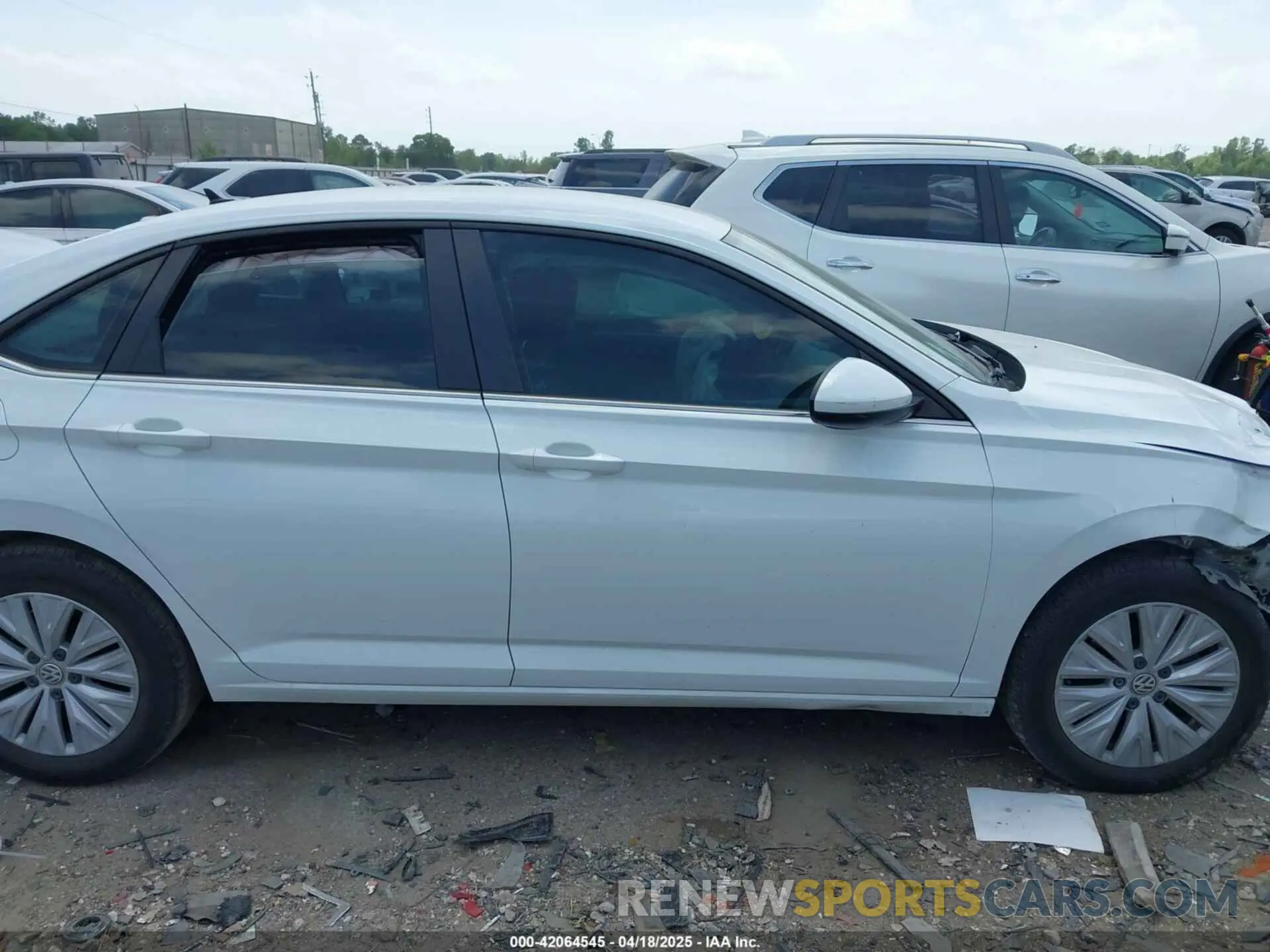 14 fotografías del automóvil dañado 3VWC57BU0KM153661 VOLKSWAGEN JETTA 2019