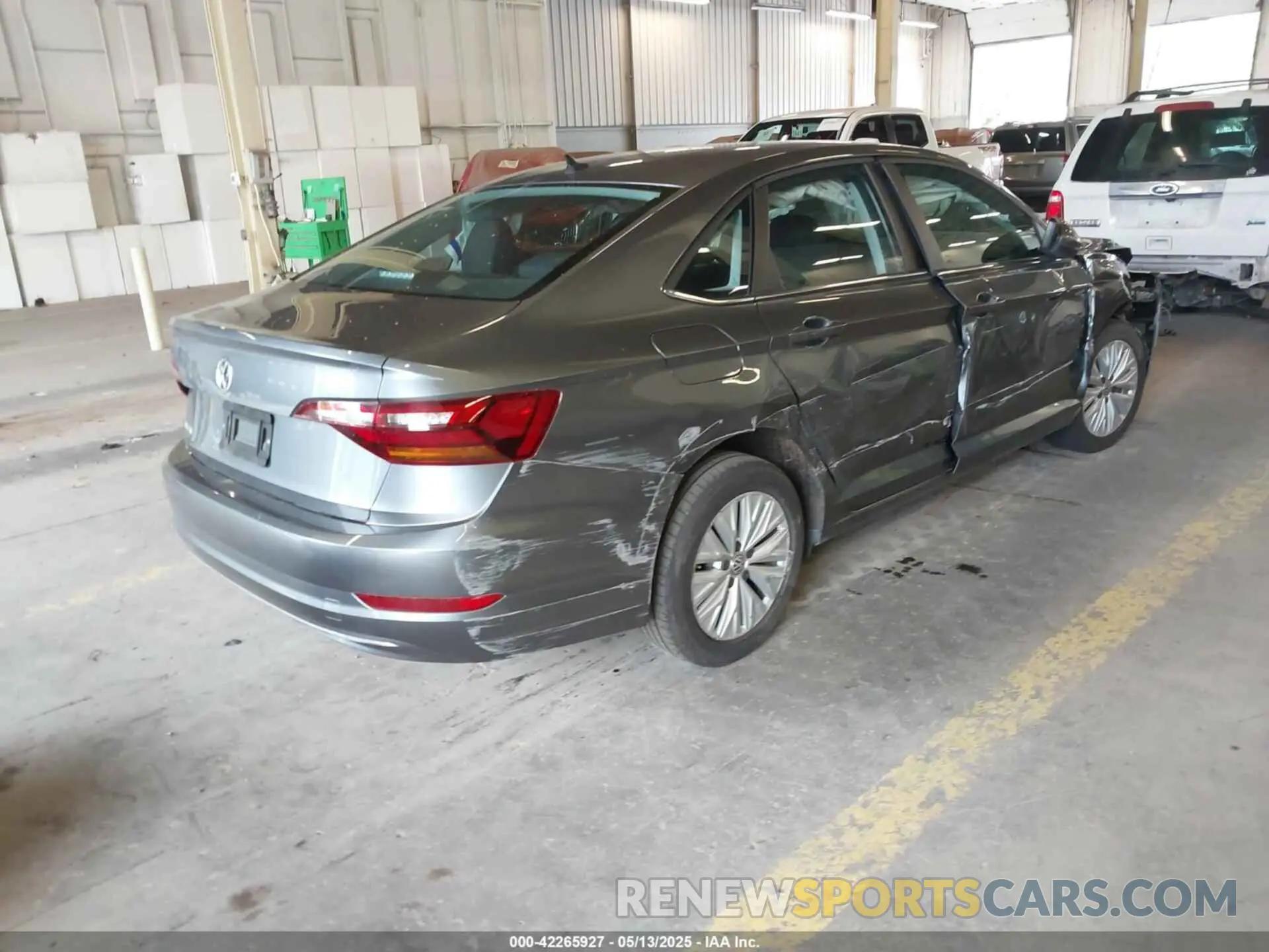 4 fotografías del automóvil dañado 3VWC57BU1KM031360 VOLKSWAGEN JETTA 2019