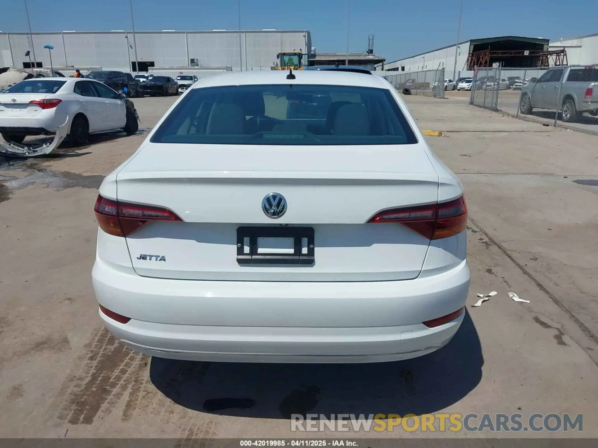 17 fotografías del automóvil dañado 3VWC57BU1KM055433 VOLKSWAGEN JETTA 2019